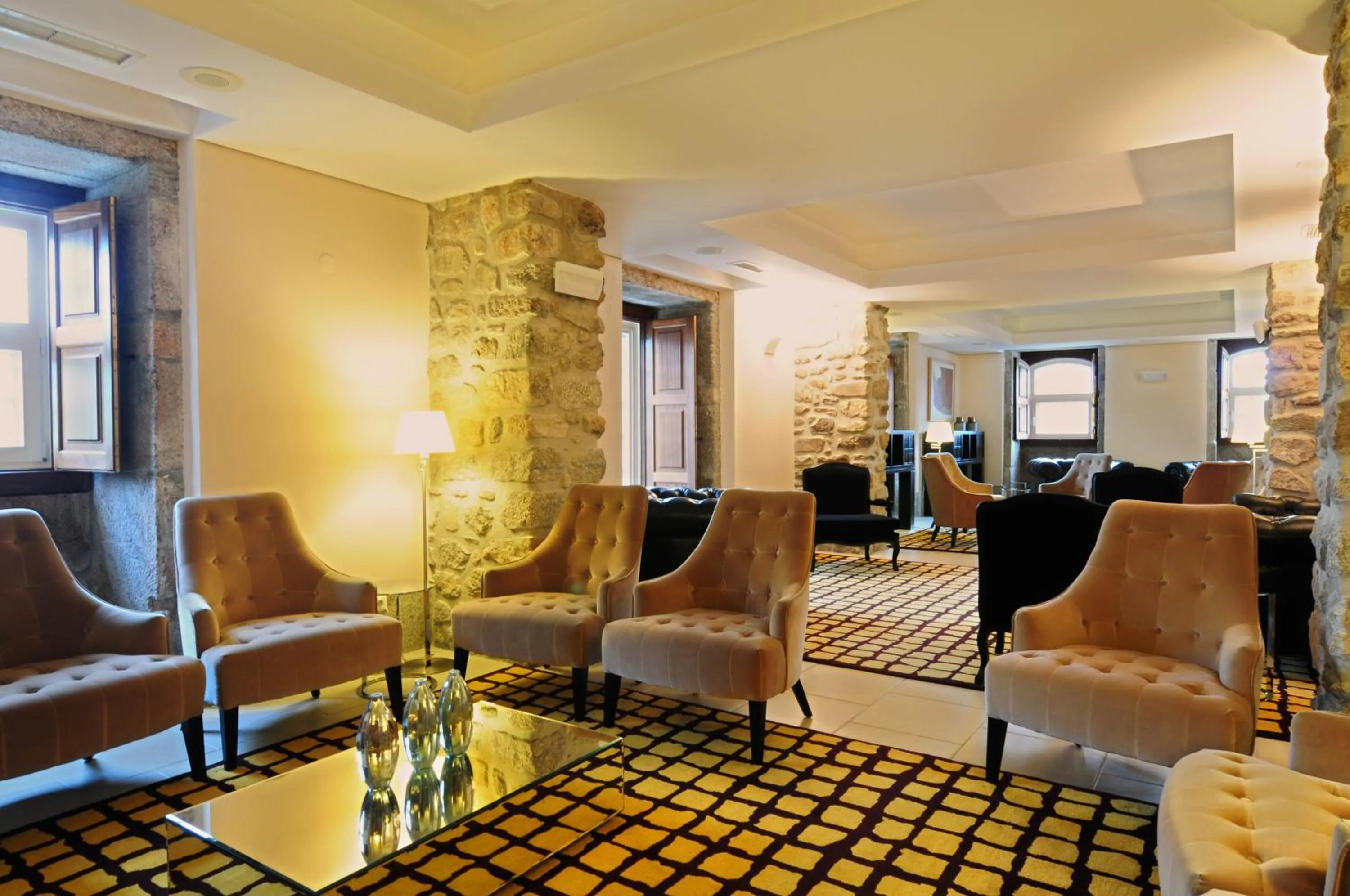 Lounge or bar in INATEL Linhares da Beira Hotel Rural