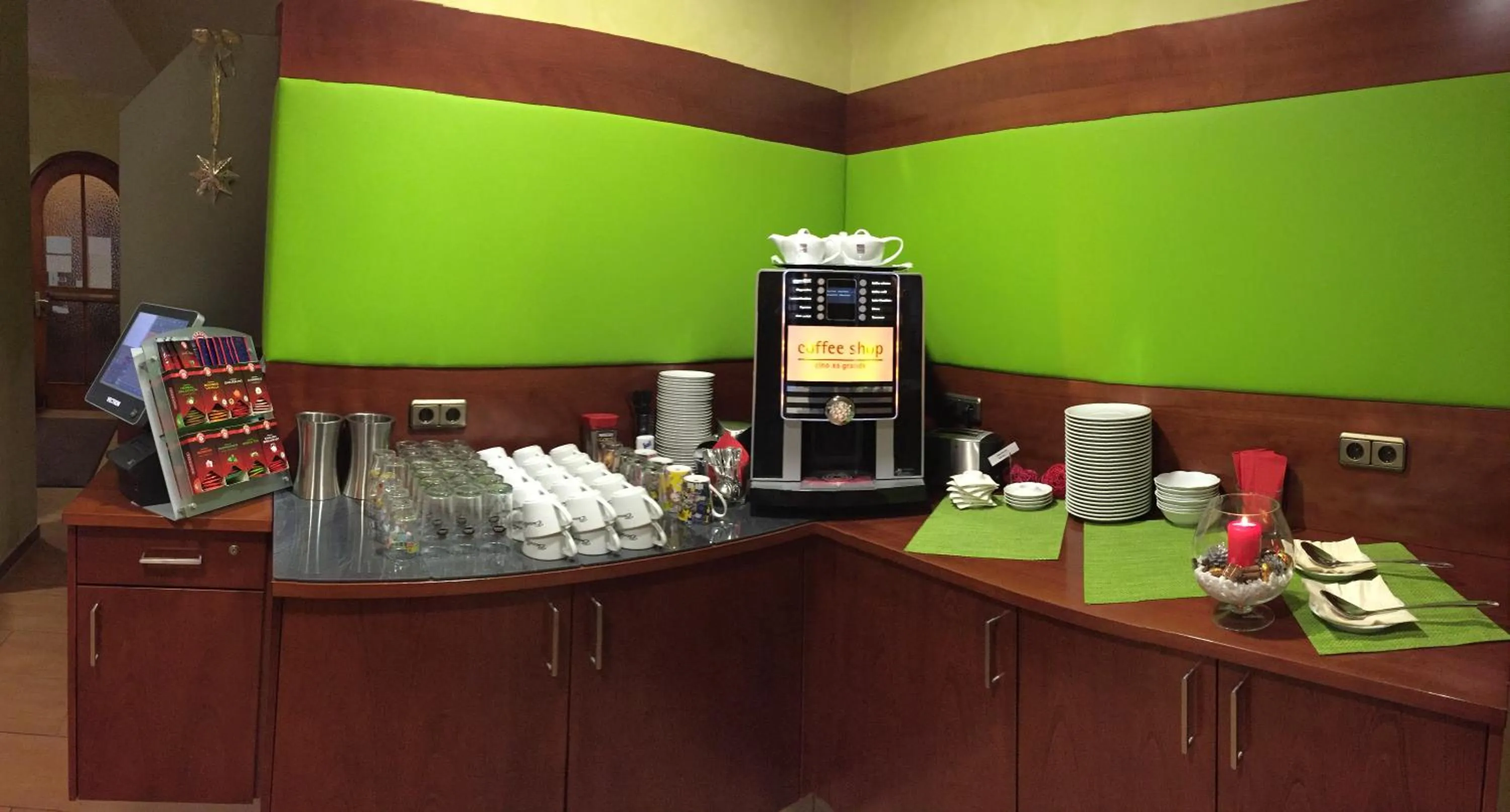 Coffee/tea facilities in Parkhotel Zirndorf