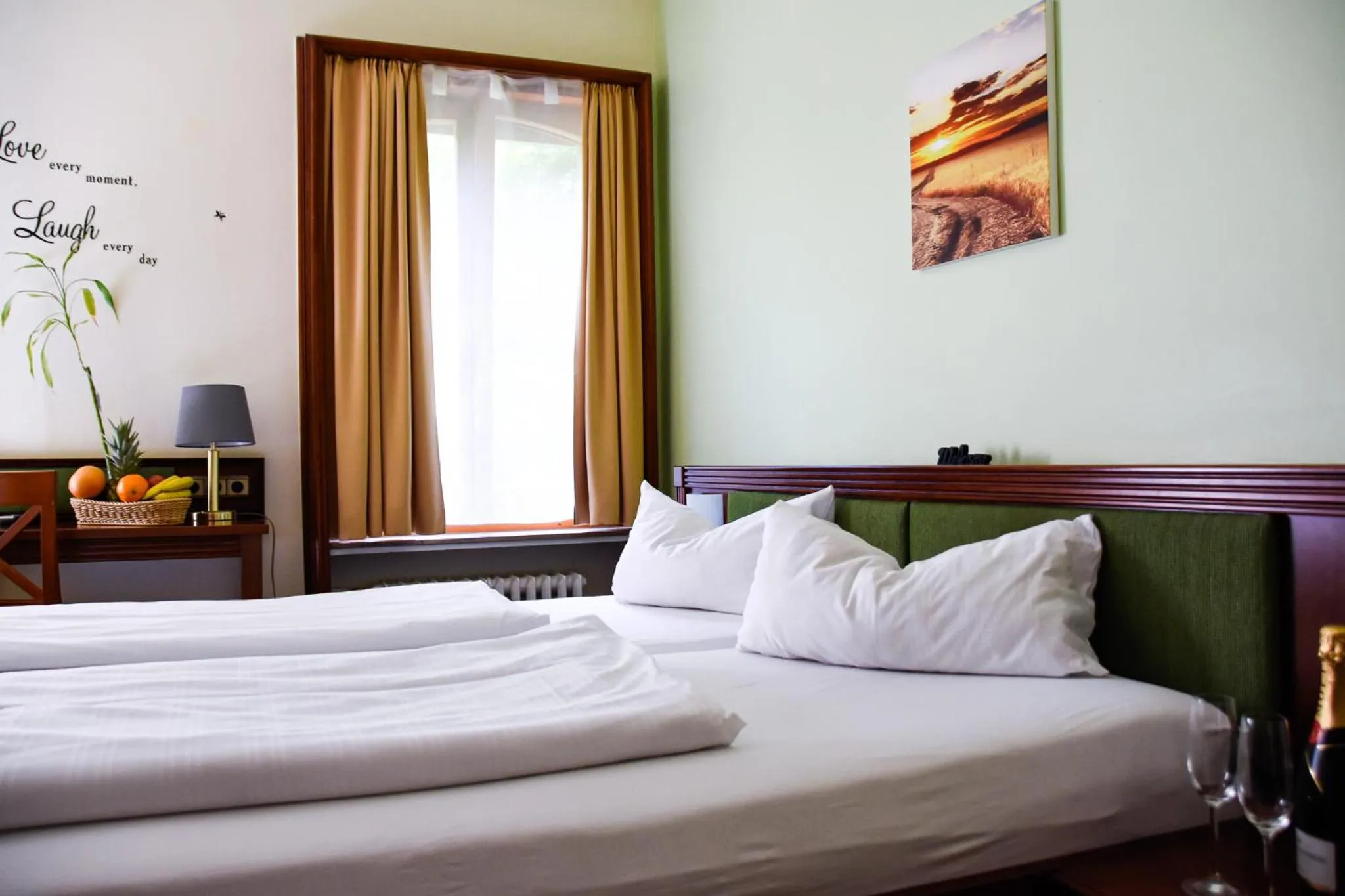 Bed in Parkhotel Zirndorf