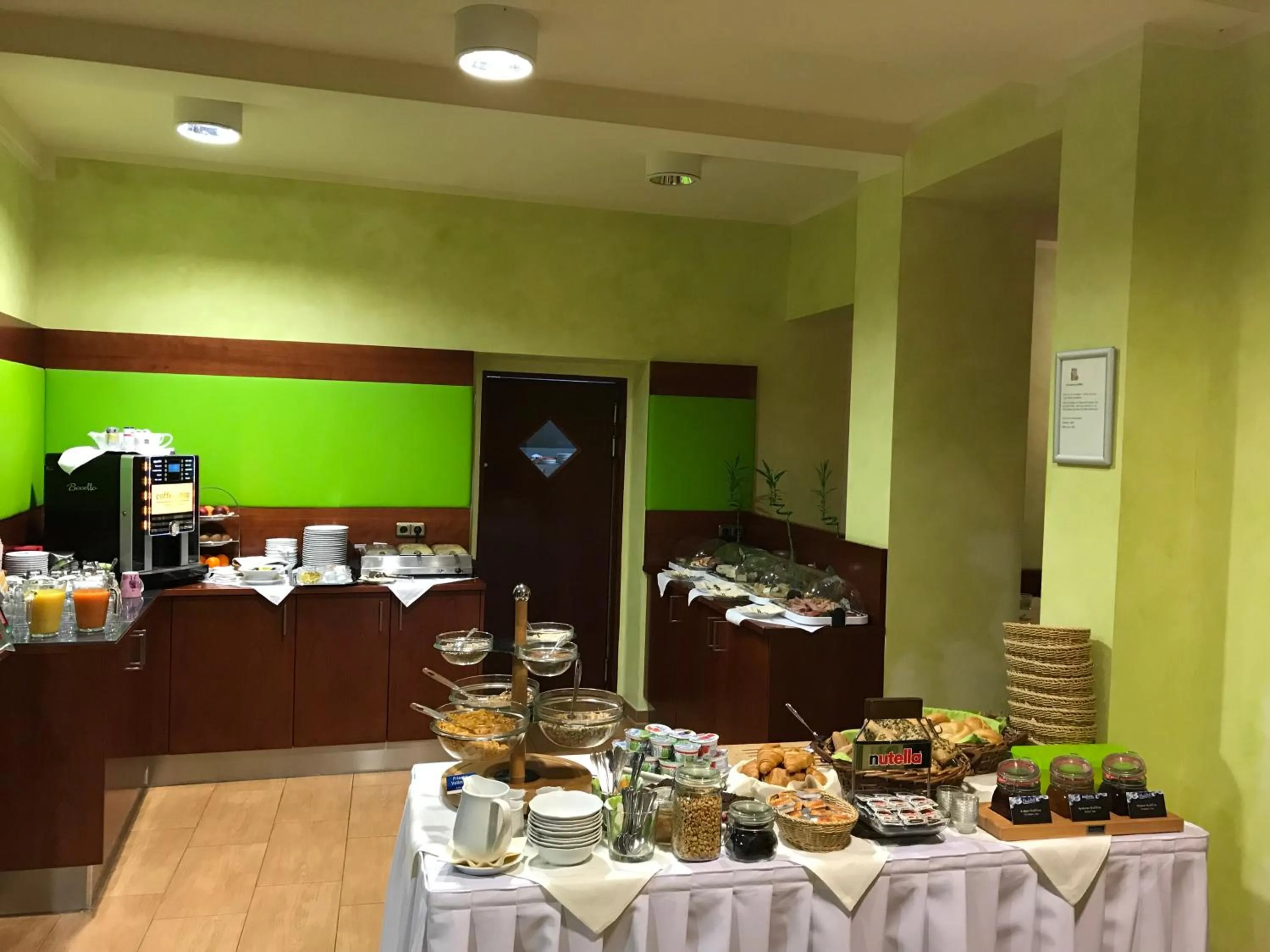 Coffee/tea facilities in Parkhotel Zirndorf