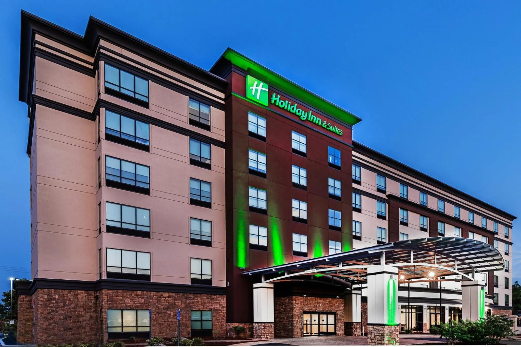 Property building in Holiday Inn Hotel & Suites Tulsa South by IHG