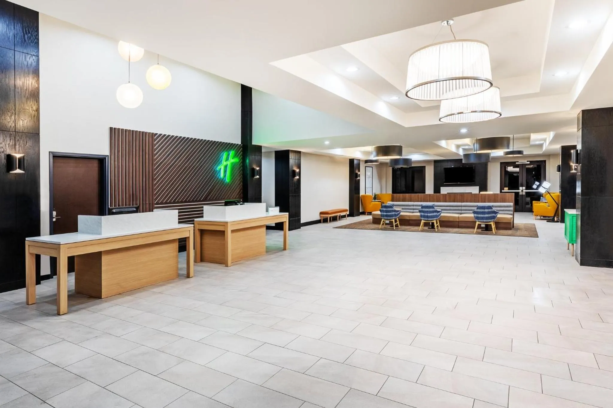Property building in Holiday Inn Hotel & Suites Tulsa South by IHG