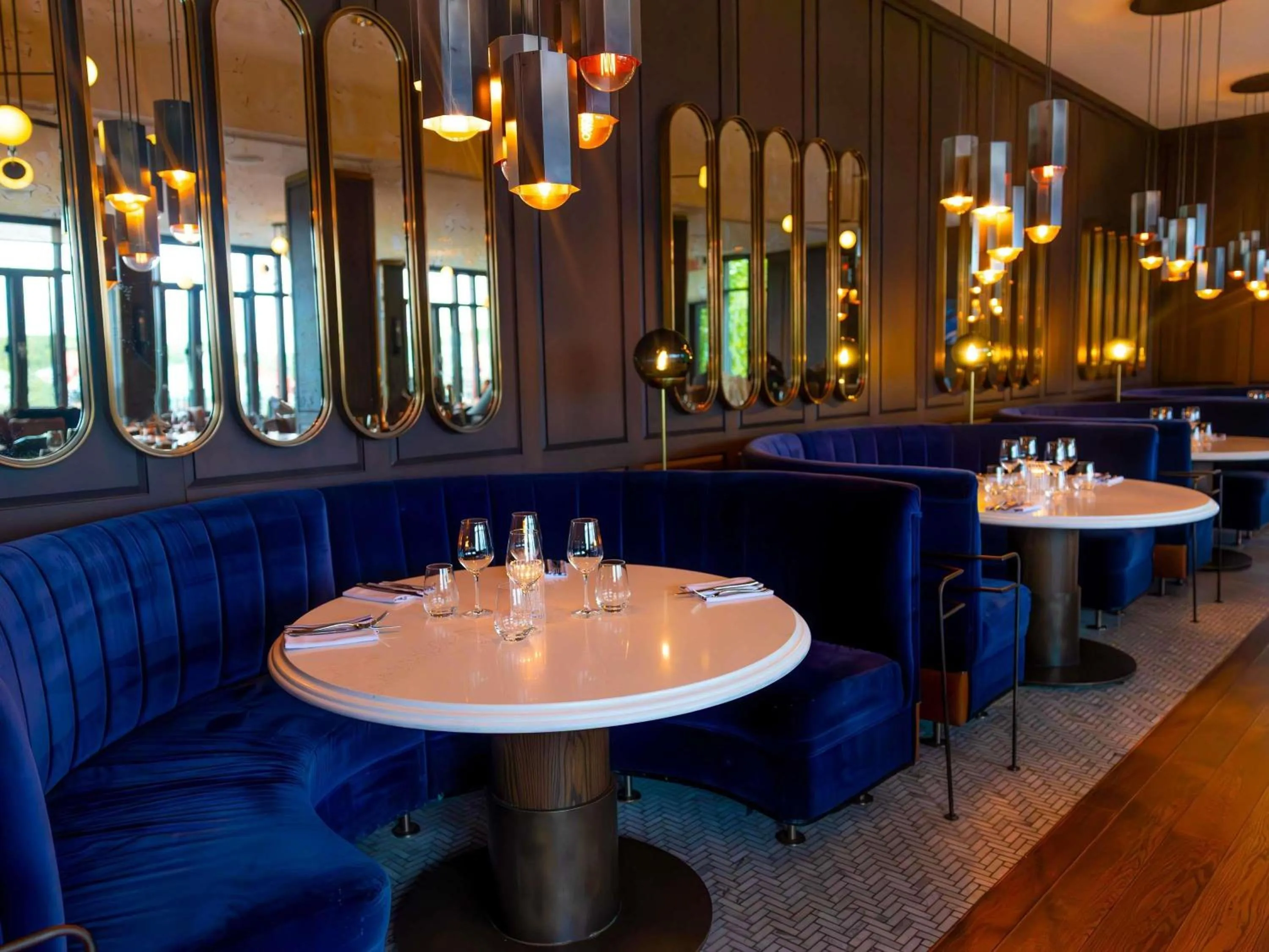 Restaurant/places to eat in Fairmont Tremblant