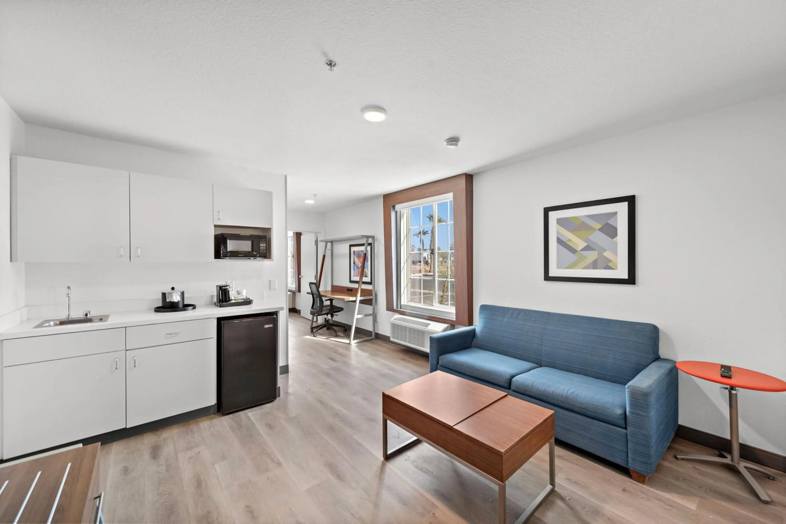 Living room in Hampton Inn by Hilton Calexico