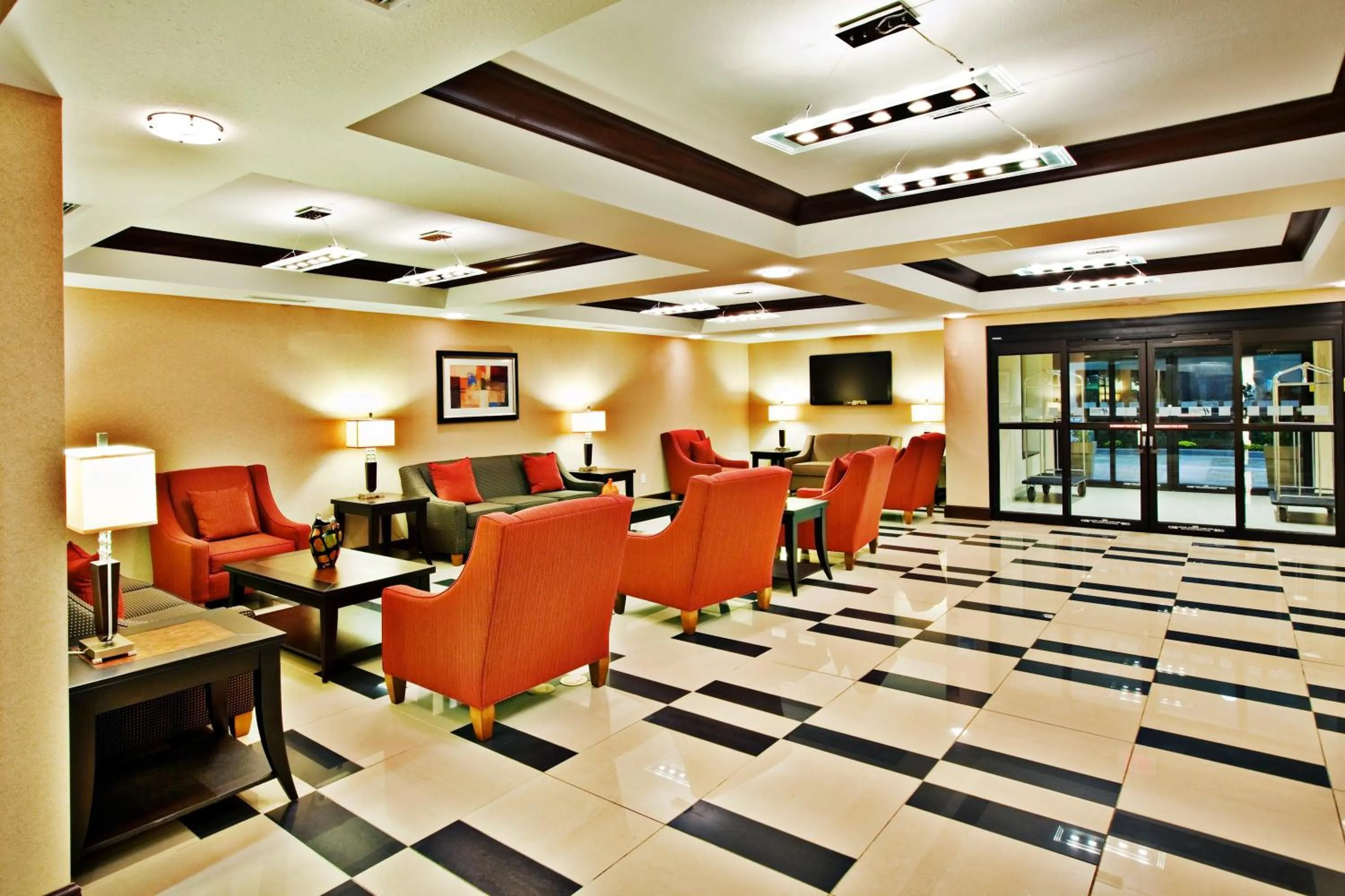 Lobby or reception in Holiday Inn Express Hotel & Suites Crawfordsville by IHG