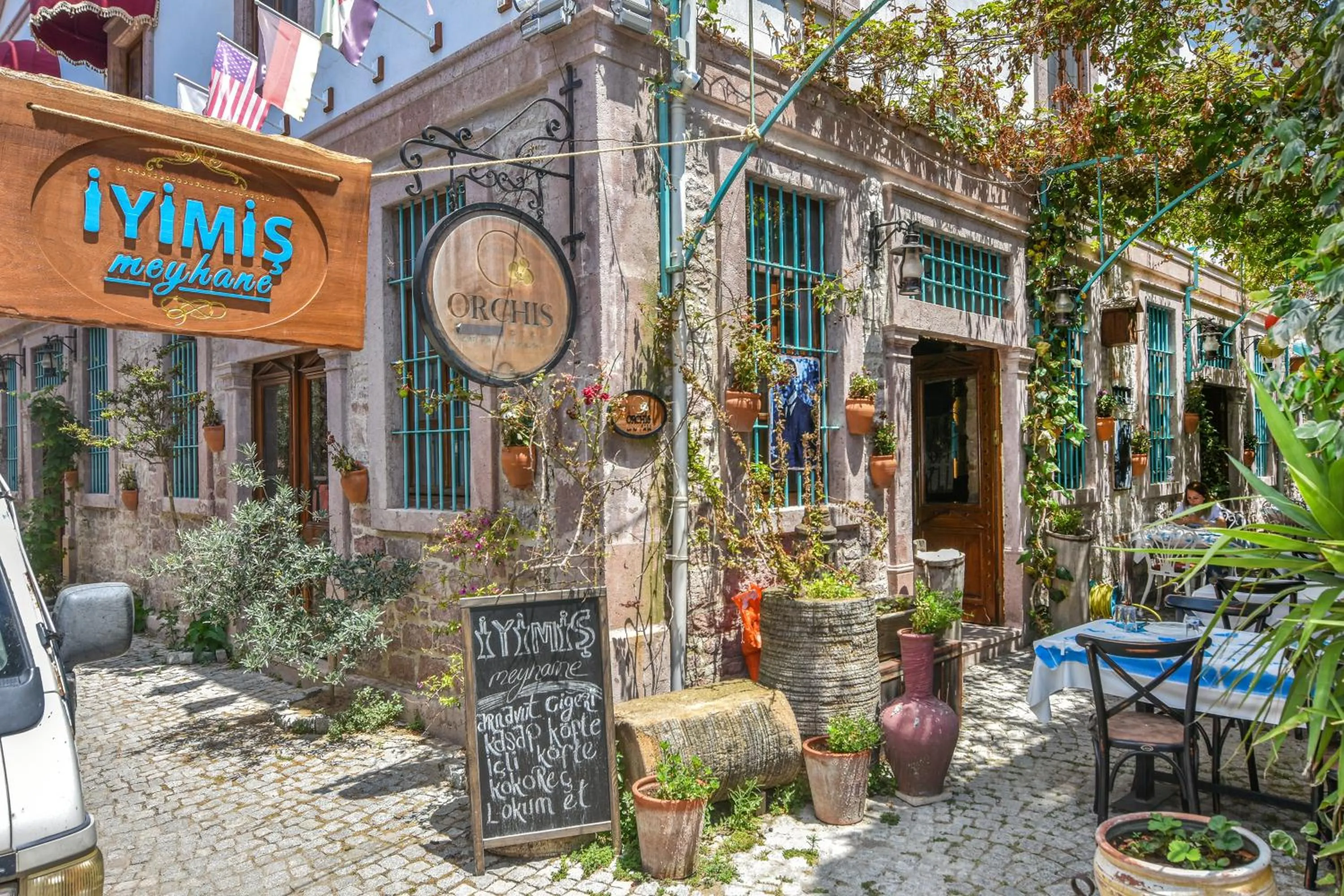 Property building in Orchis Hotel