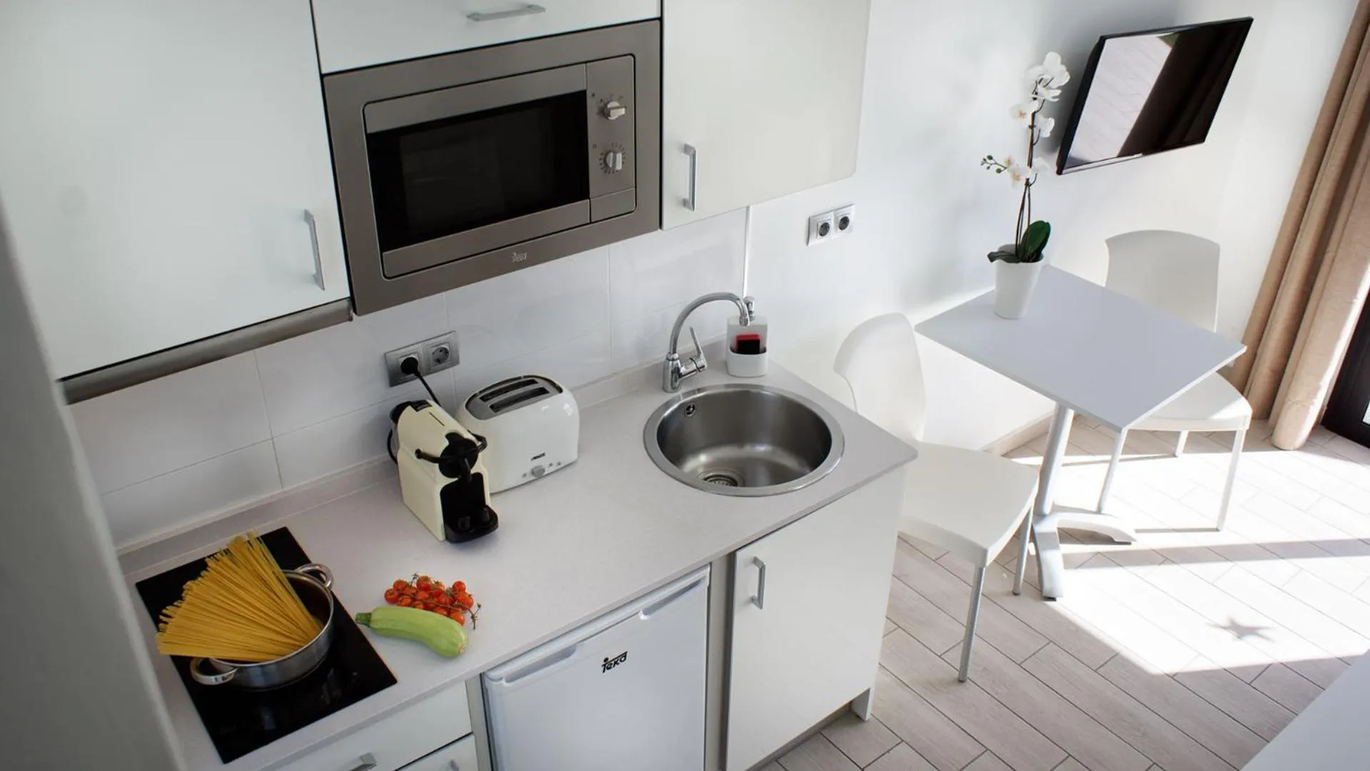 Kitchen or kitchenette in FBC Fortuny Resort - Adults Only