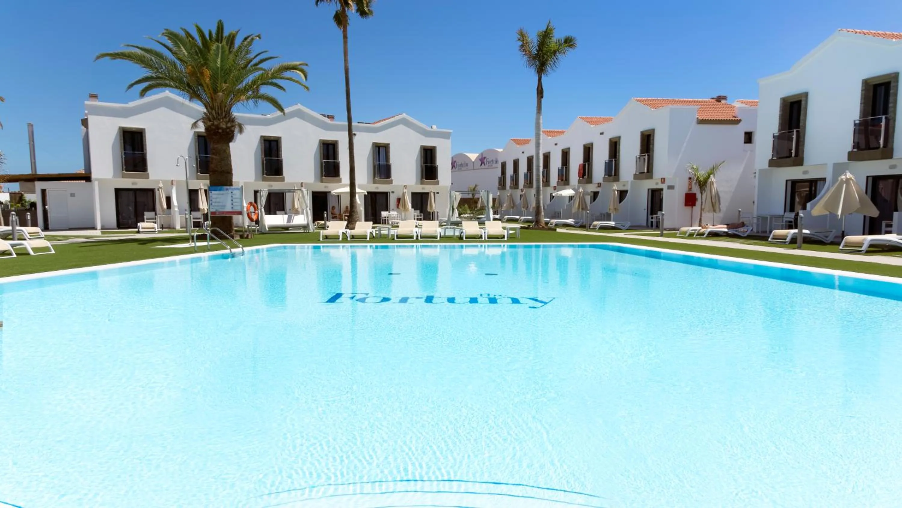 Swimming pool in FBC Fortuny Resort - Adults Only