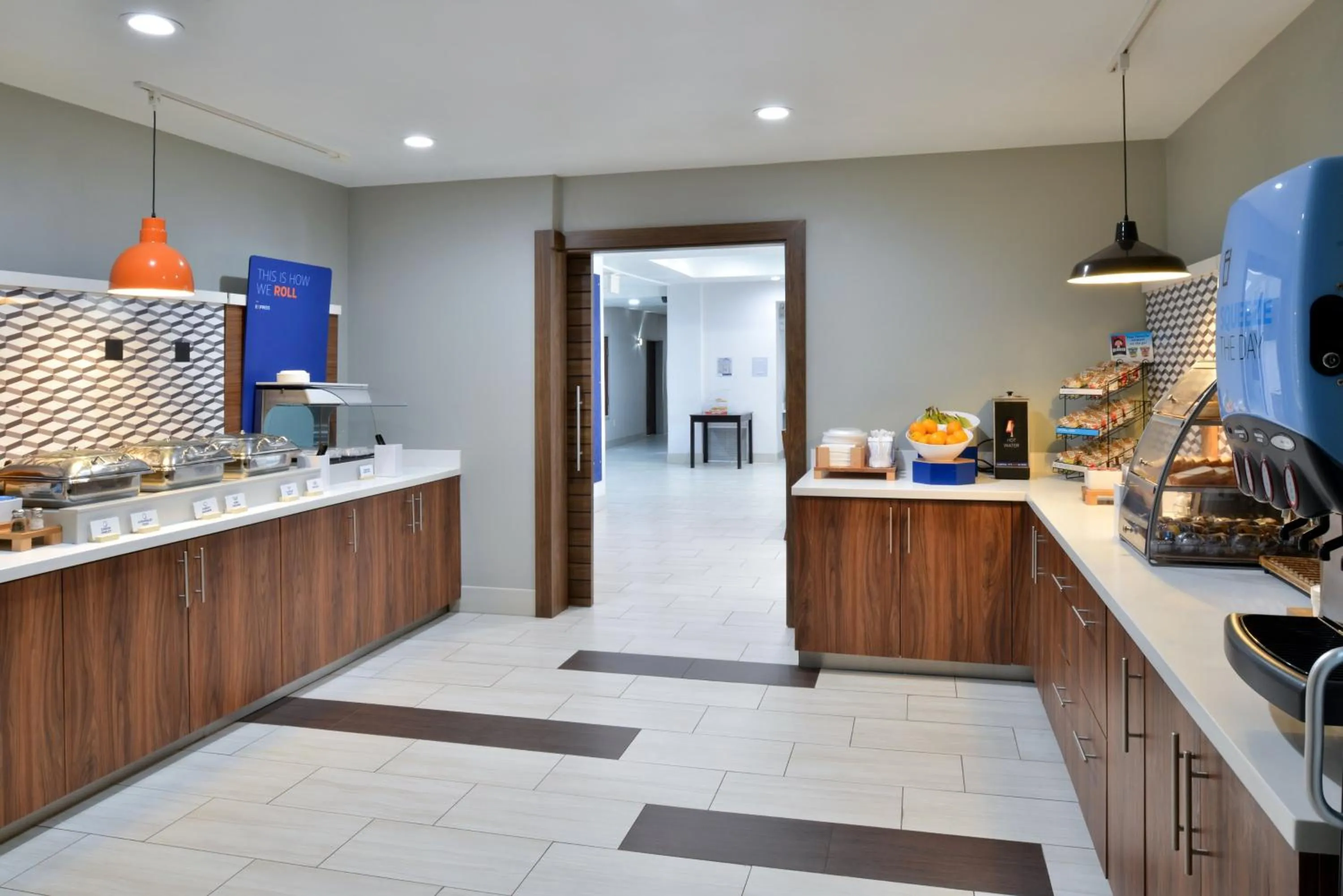 Breakfast in Holiday Inn Express Hotel & Suites Carthage by IHG