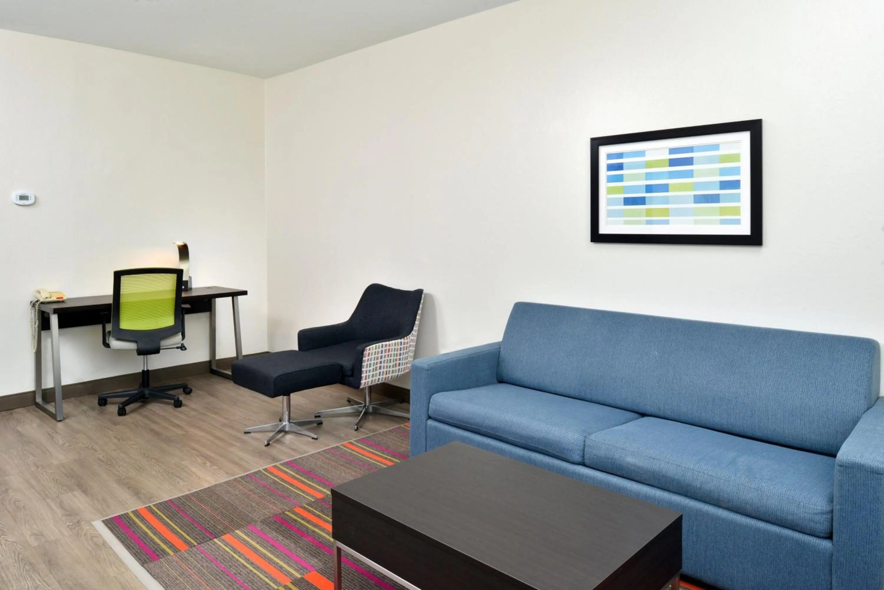 Photo of the whole room in Holiday Inn Express Hotel & Suites Carthage by IHG