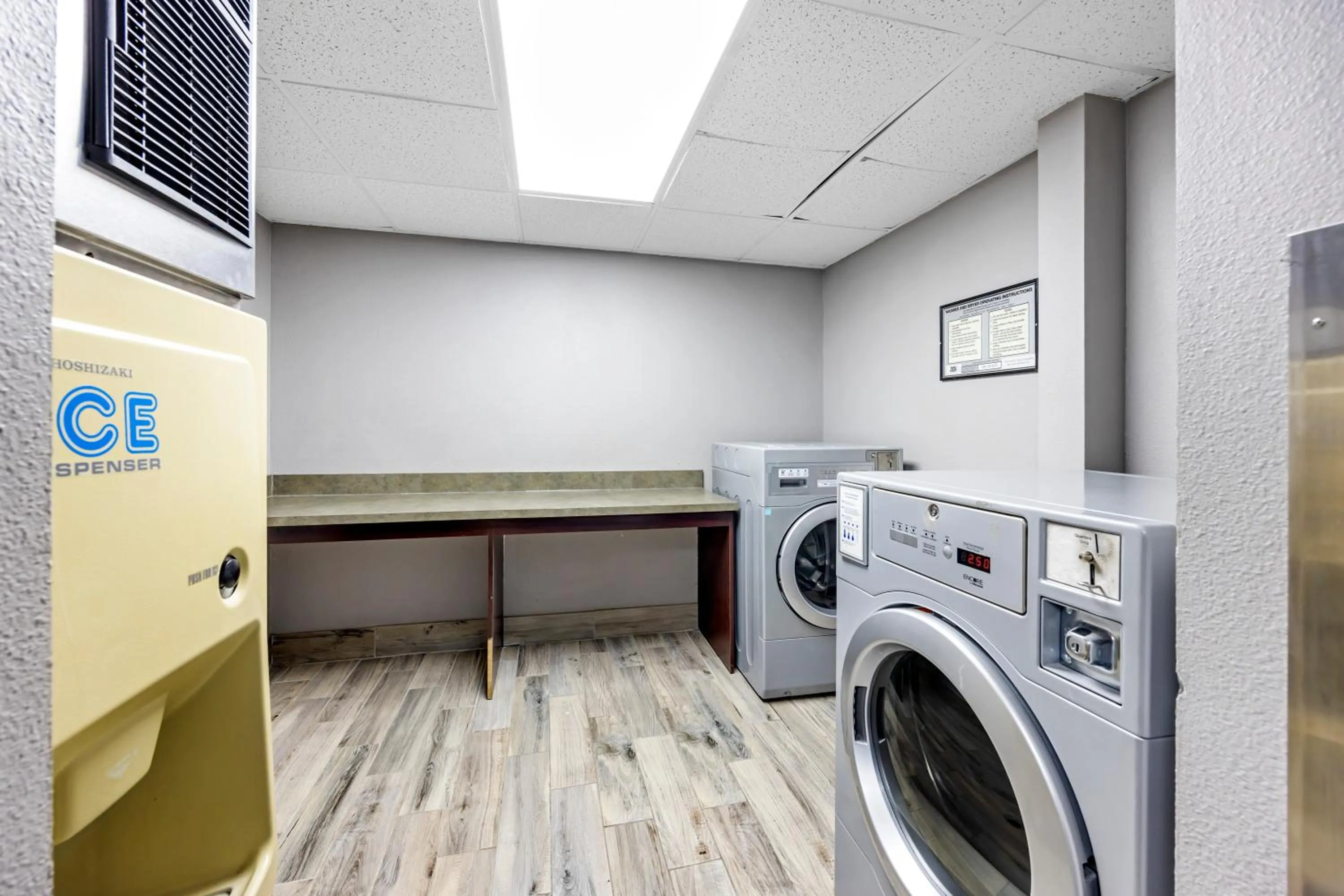 washing machine in Quality Inn Clarksville - Exit 11