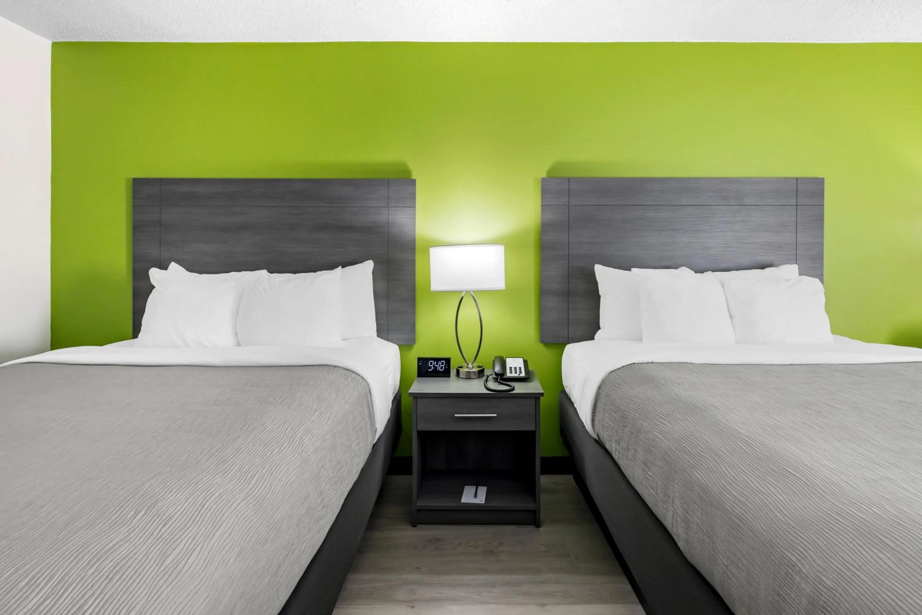 Bedroom, Bed in Quality Inn Clarksville - Exit 11