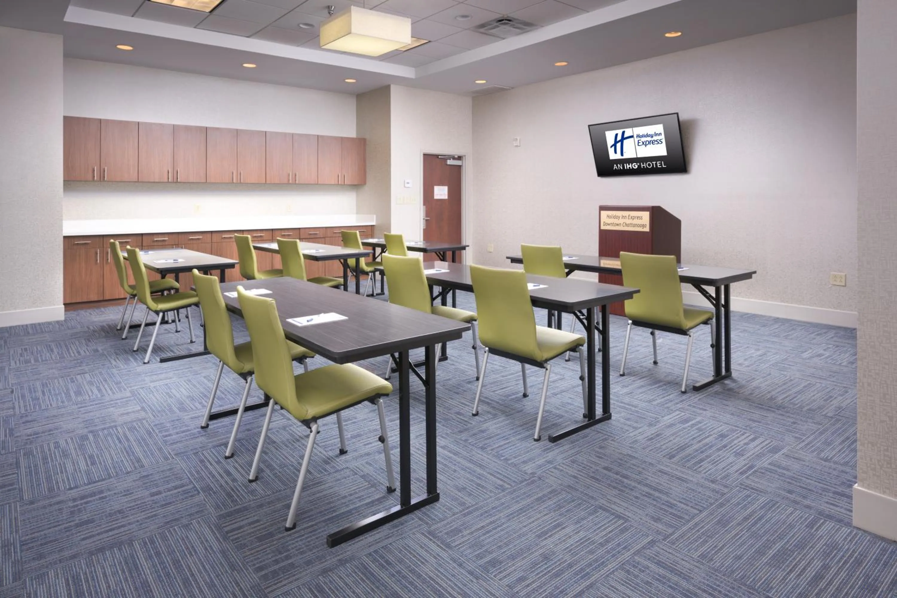 Meeting/conference room in Holiday Inn Express Hotel & Suites Chattanooga Downtown by IHG