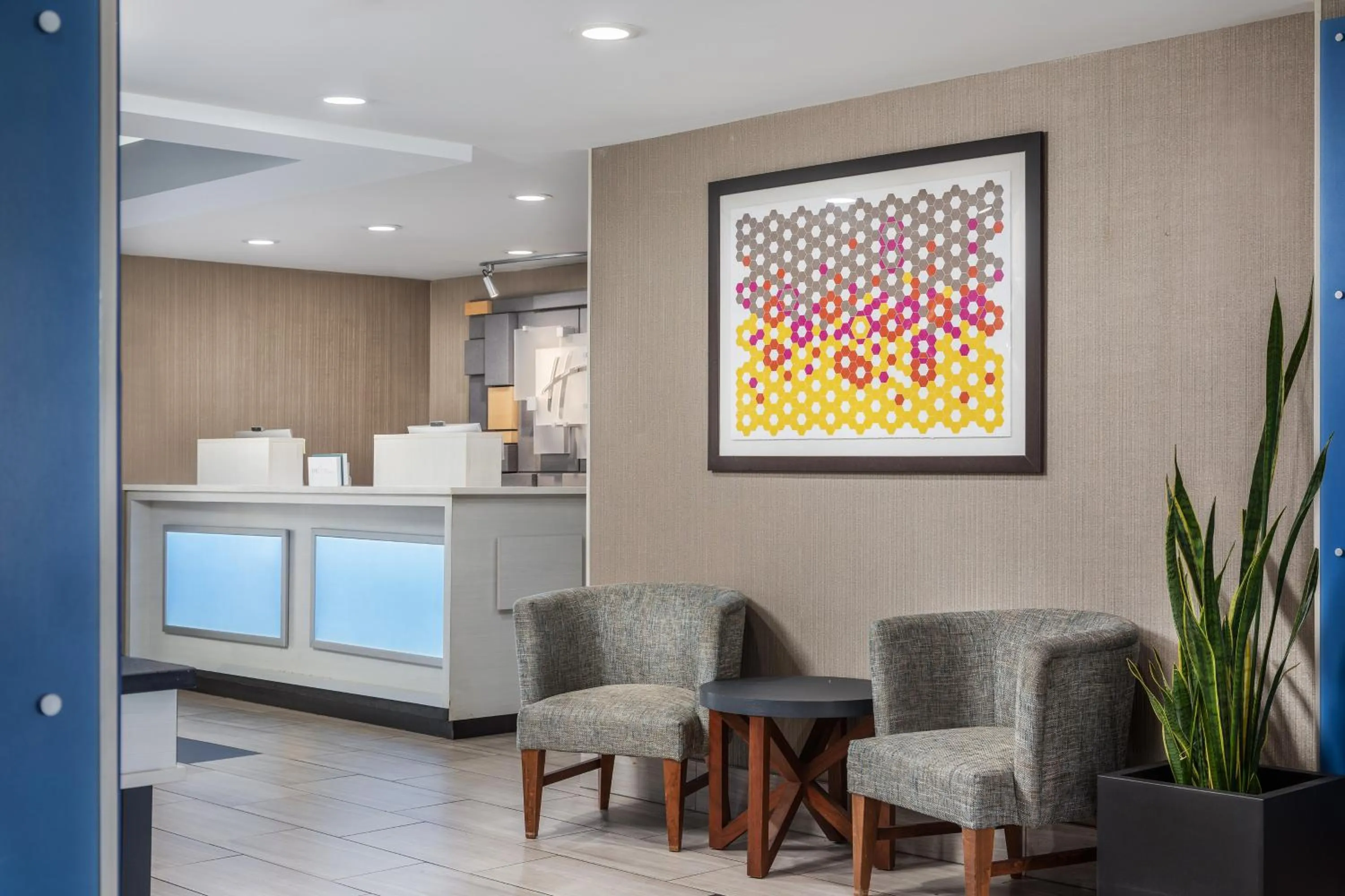 Lobby or reception in Holiday Inn Express Hotel & Suites Chattanooga-Lookout Mountain by IHG