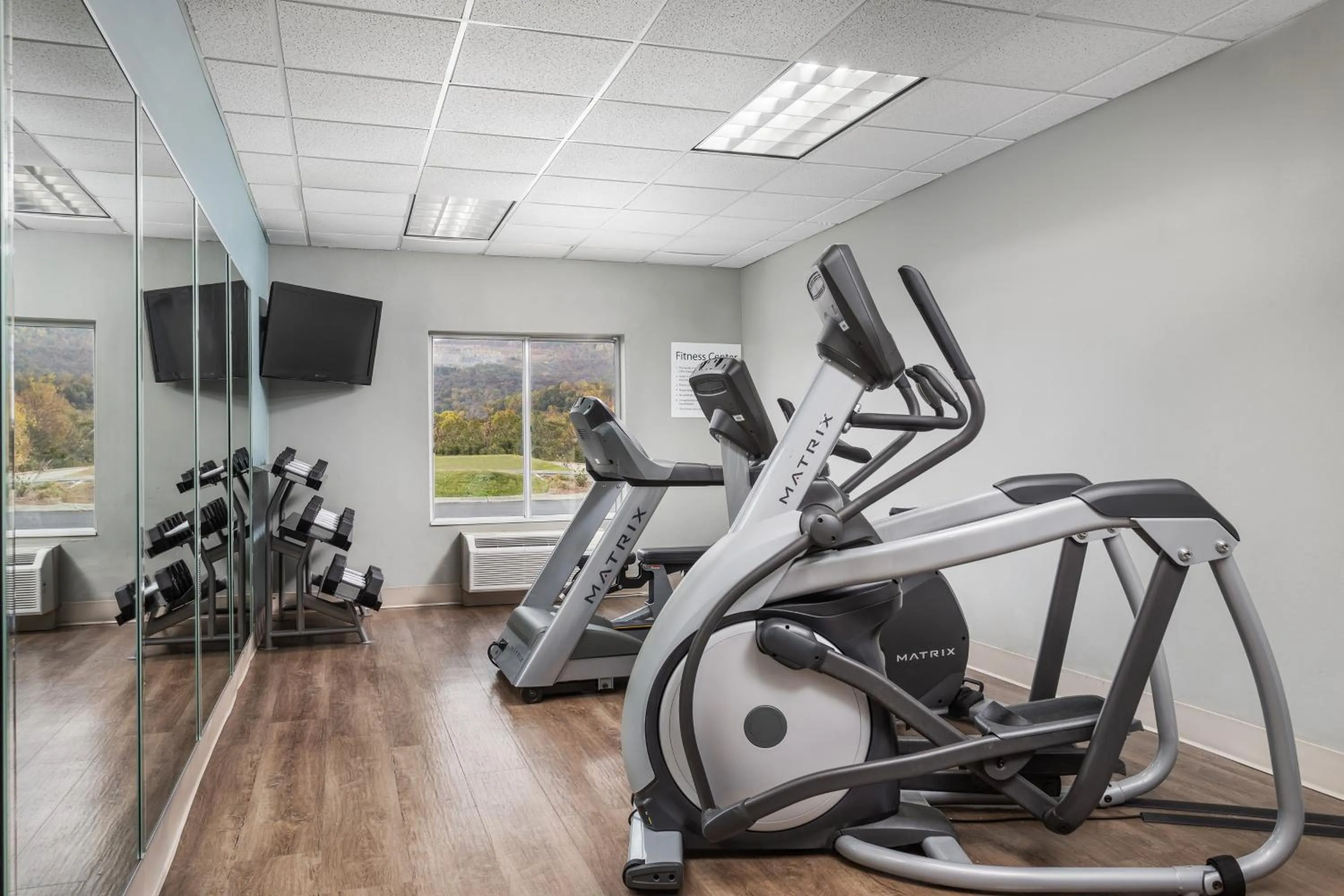 Fitness centre/facilities in Holiday Inn Express Hotel & Suites Chattanooga-Lookout Mountain by IHG