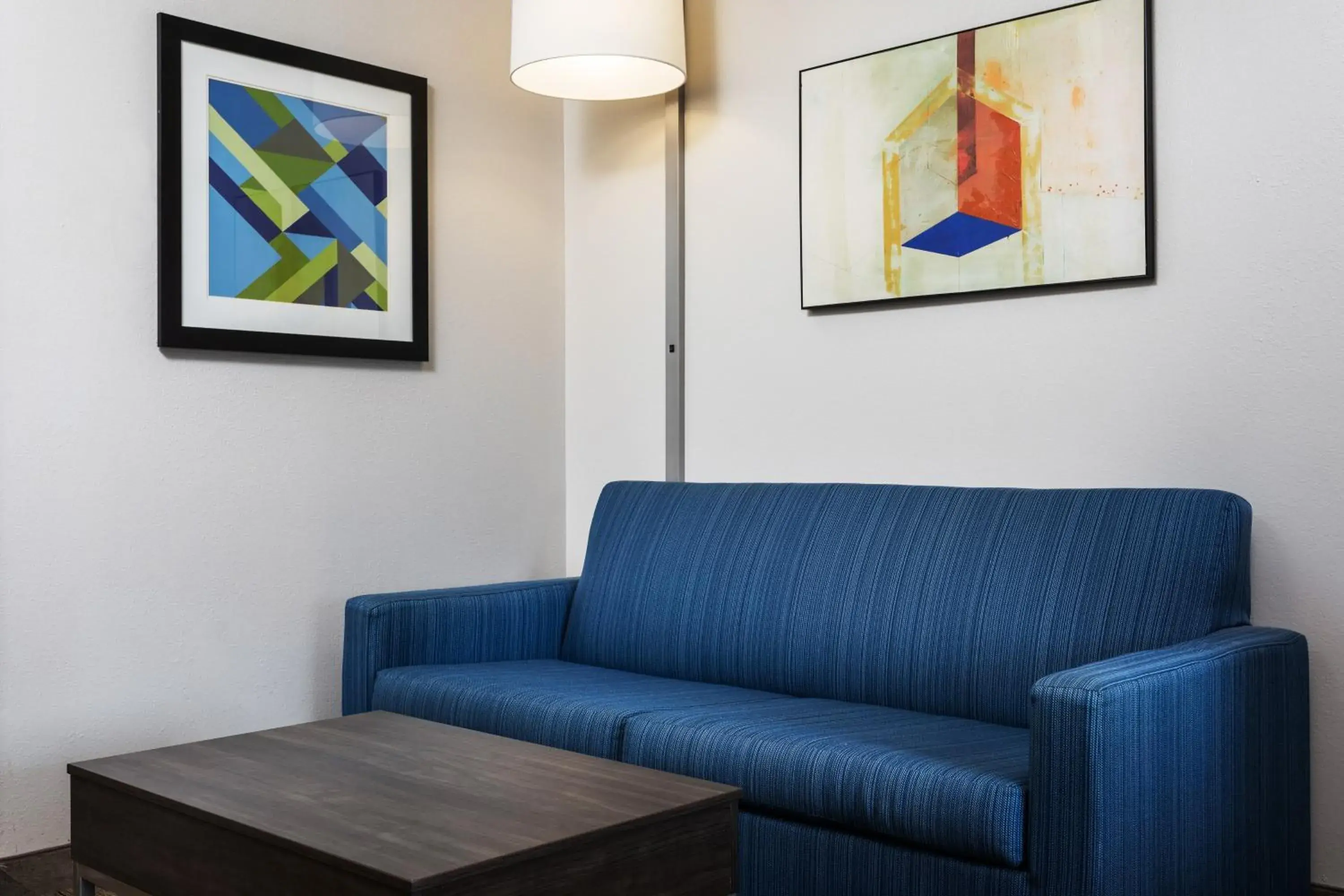 One-Bedroom King Suite in Holiday Inn Express Hotel & Suites Chattanooga-Lookout Mountain by IHG One-Bedroom King Suite in Holiday Inn Express Hotel & Suites Chattanooga-Lookout Mountain by IHG