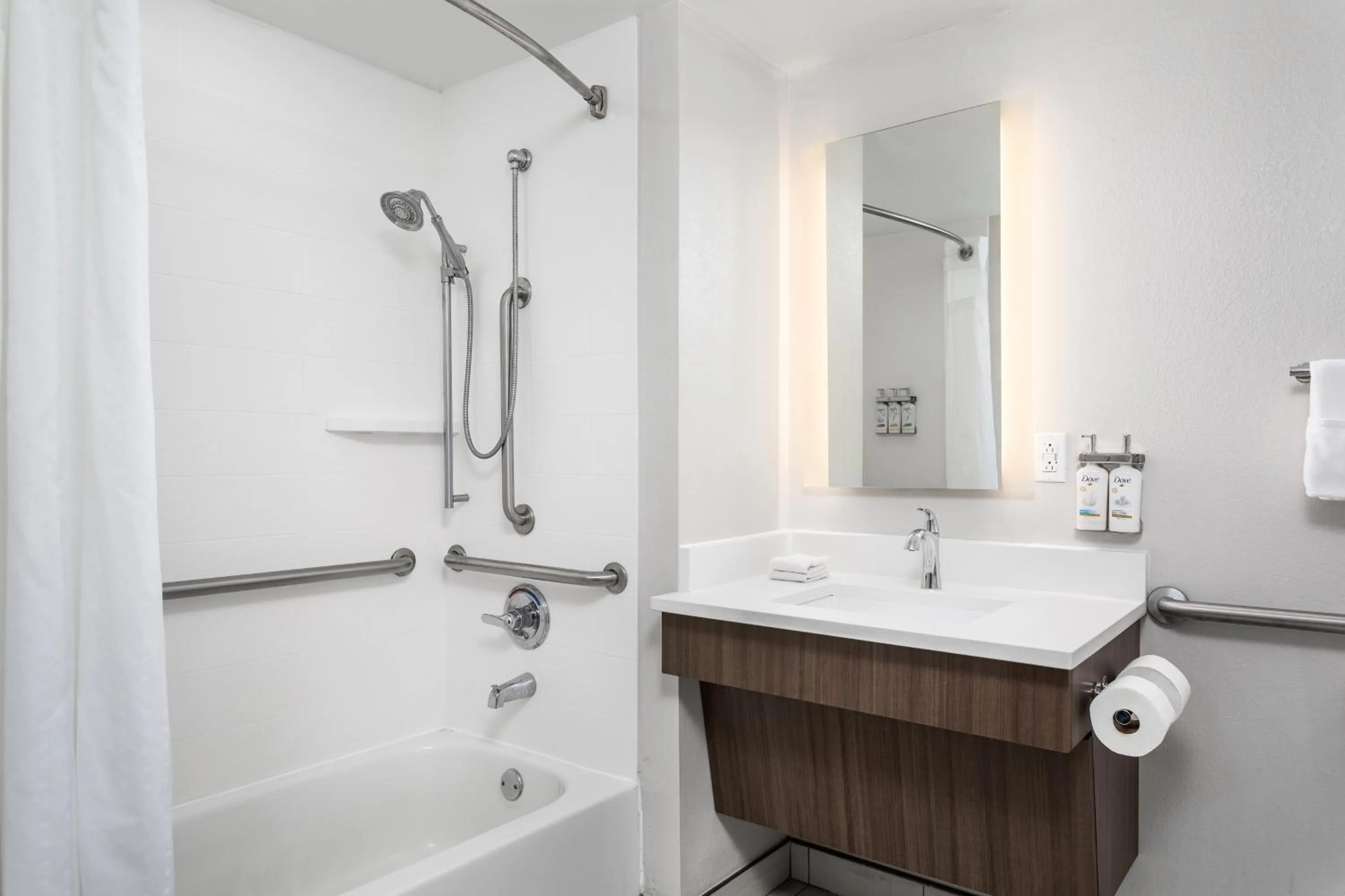 Bathroom in Holiday Inn Express Hotel & Suites Chattanooga-Lookout Mountain by IHG