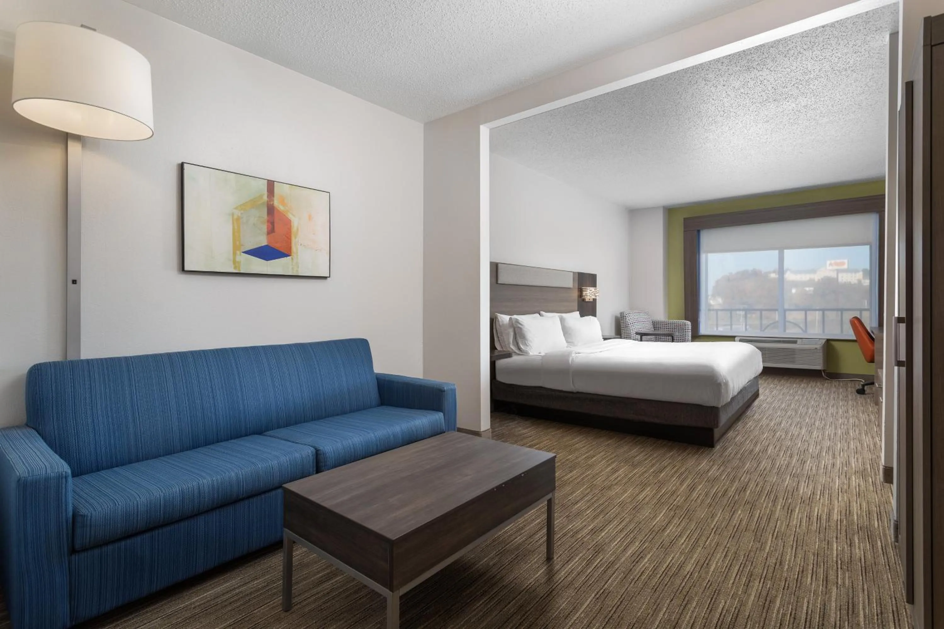 Photo of the whole room, Bed in Holiday Inn Express Hotel & Suites Chattanooga-Lookout Mountain by IHG