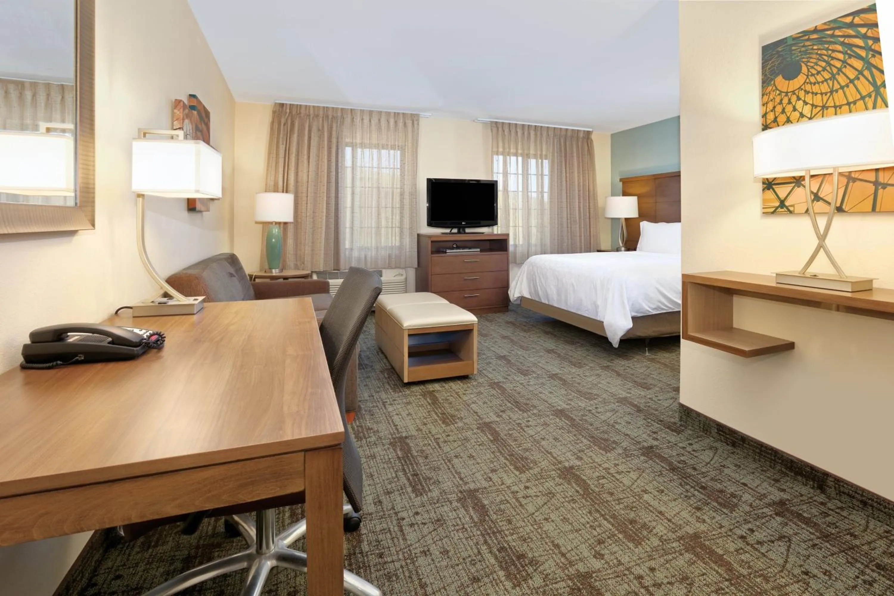 Photo of the whole room, Bed in Staybridge Suites Corning by IHG