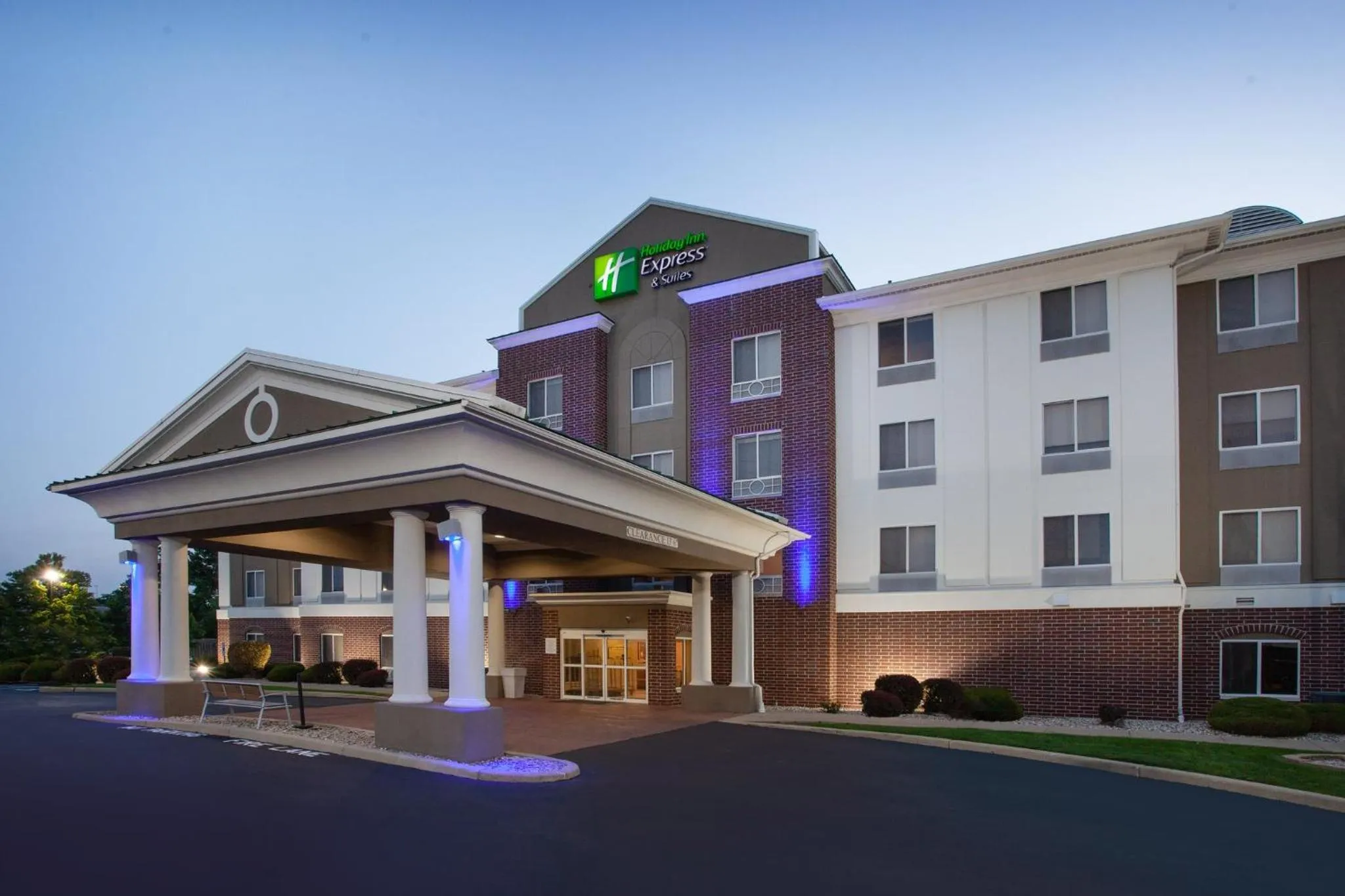 Property building in Holiday Inn Express Hotel & Suites Chicago South Lansing by IHG