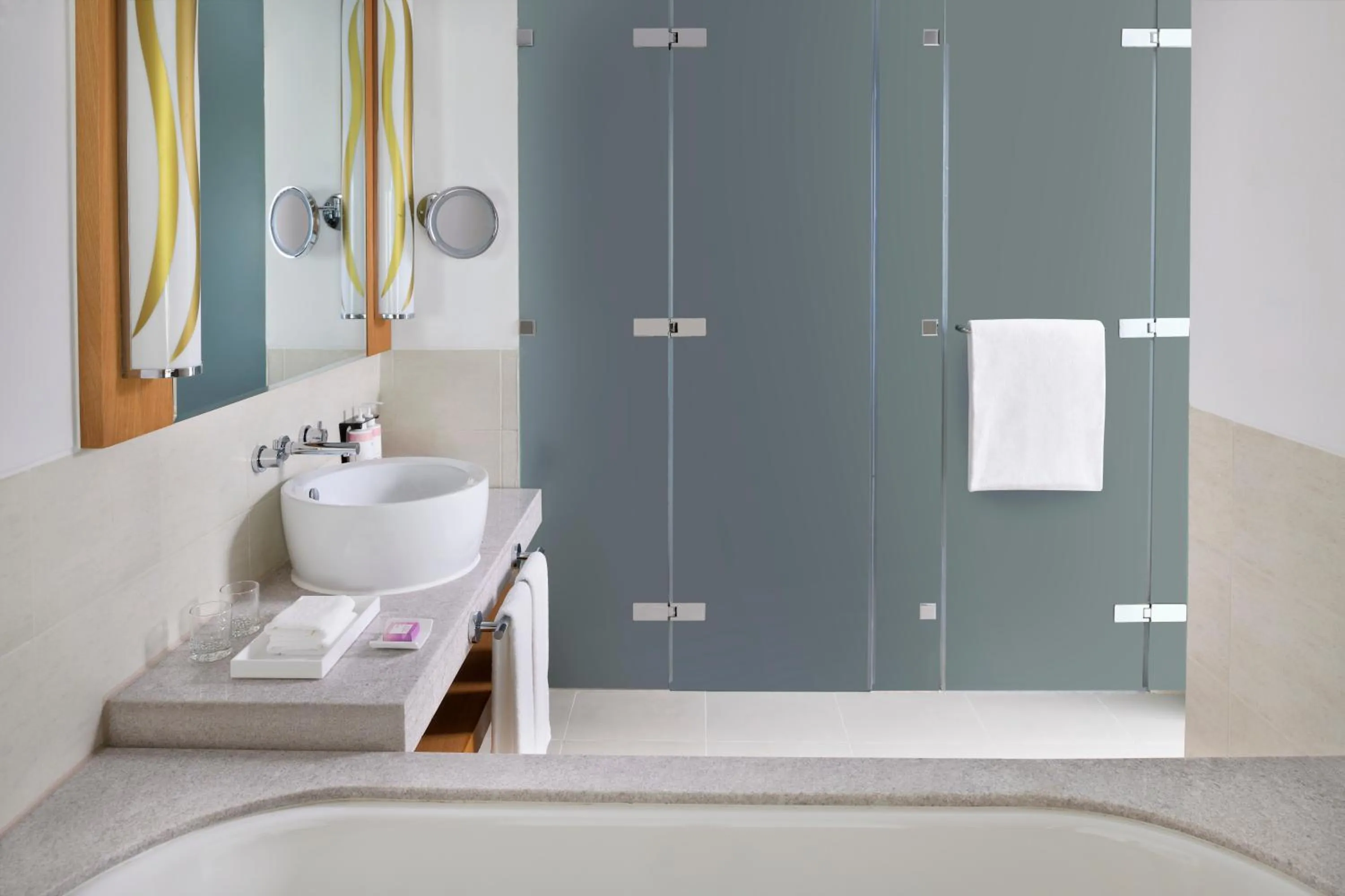 Bathroom in Mövenpick Hotel Jumeirah Beach