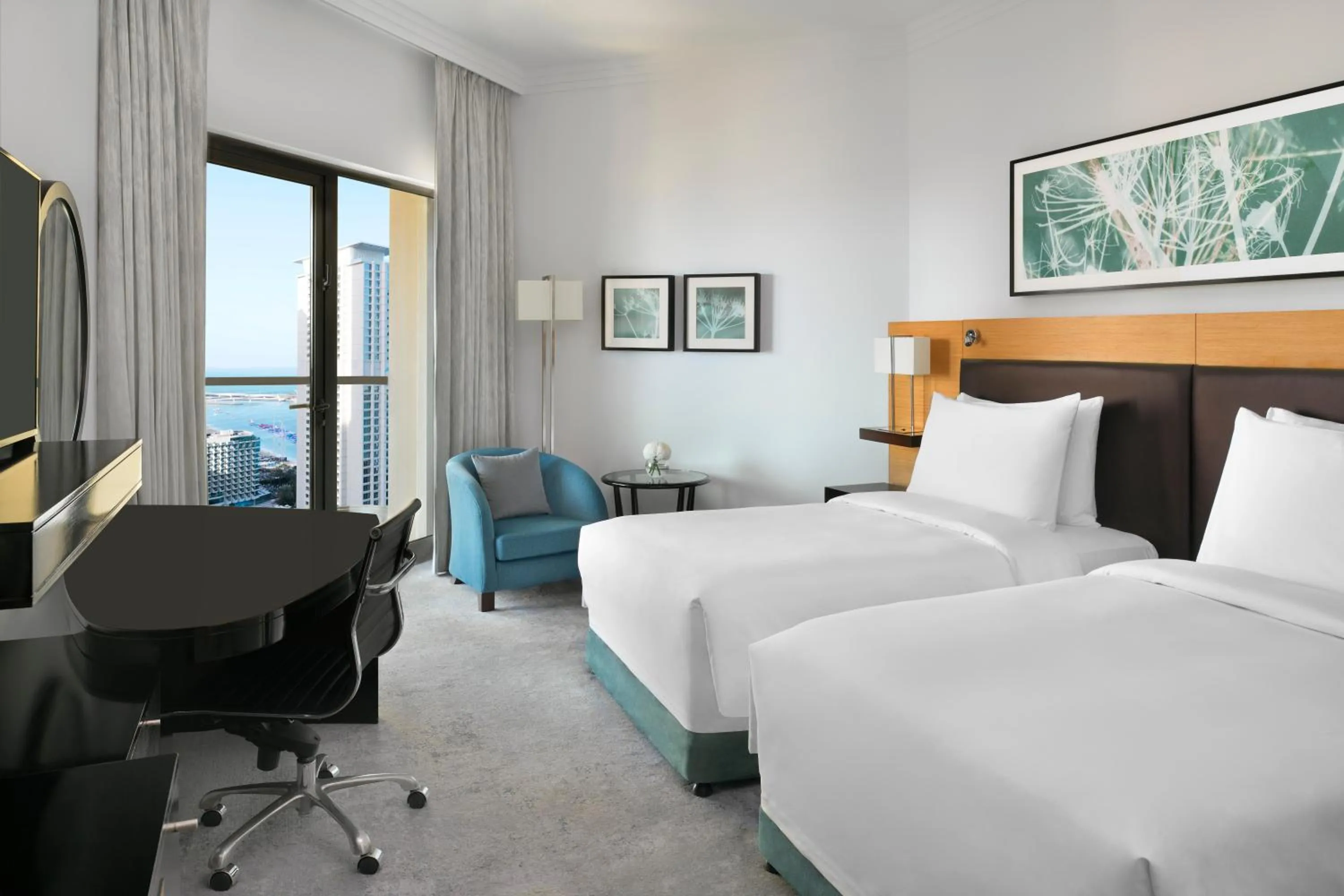 Bed in Mövenpick Hotel Jumeirah Beach