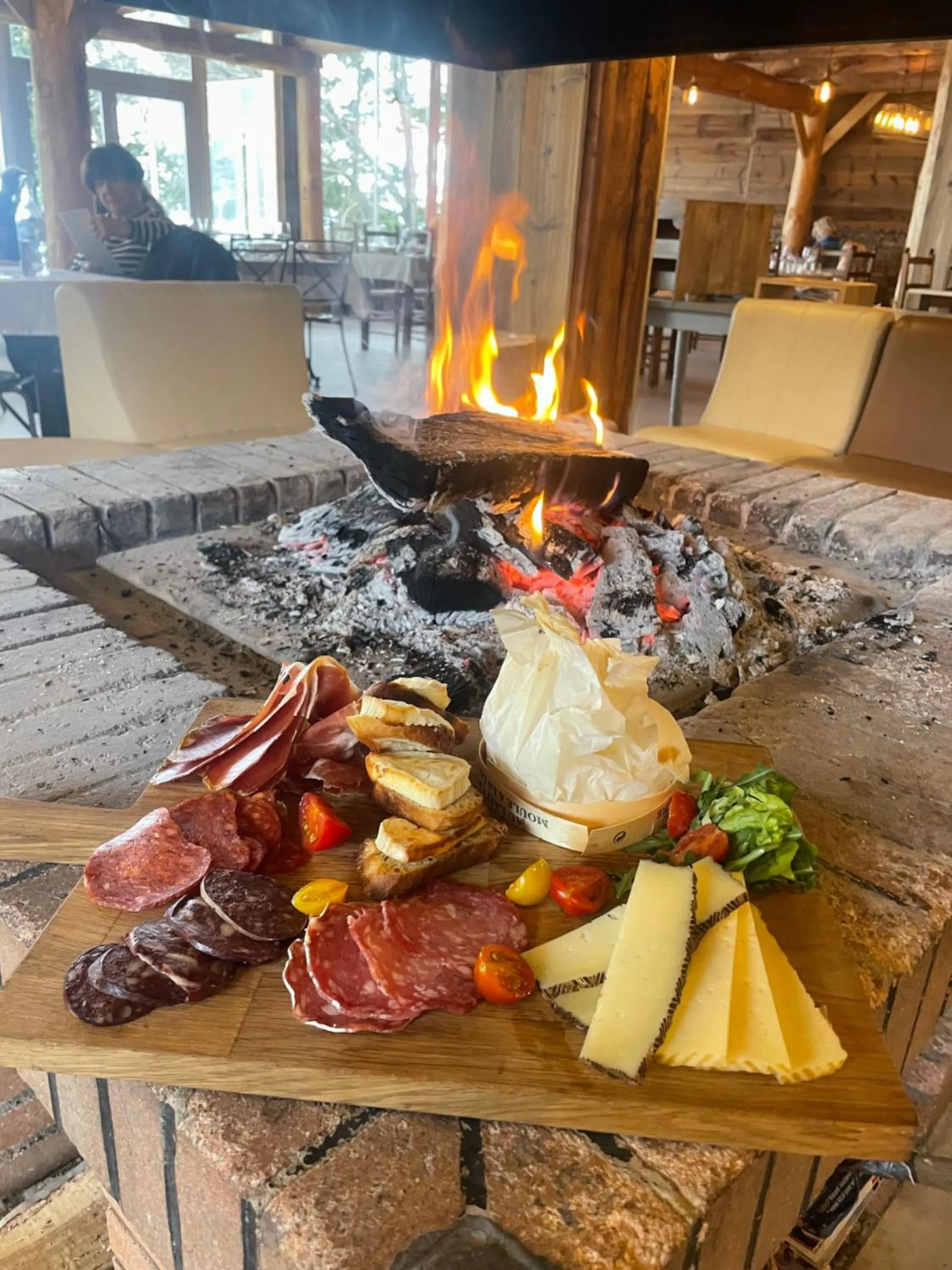 Restaurant/places to eat in Hotel des Pyrénées