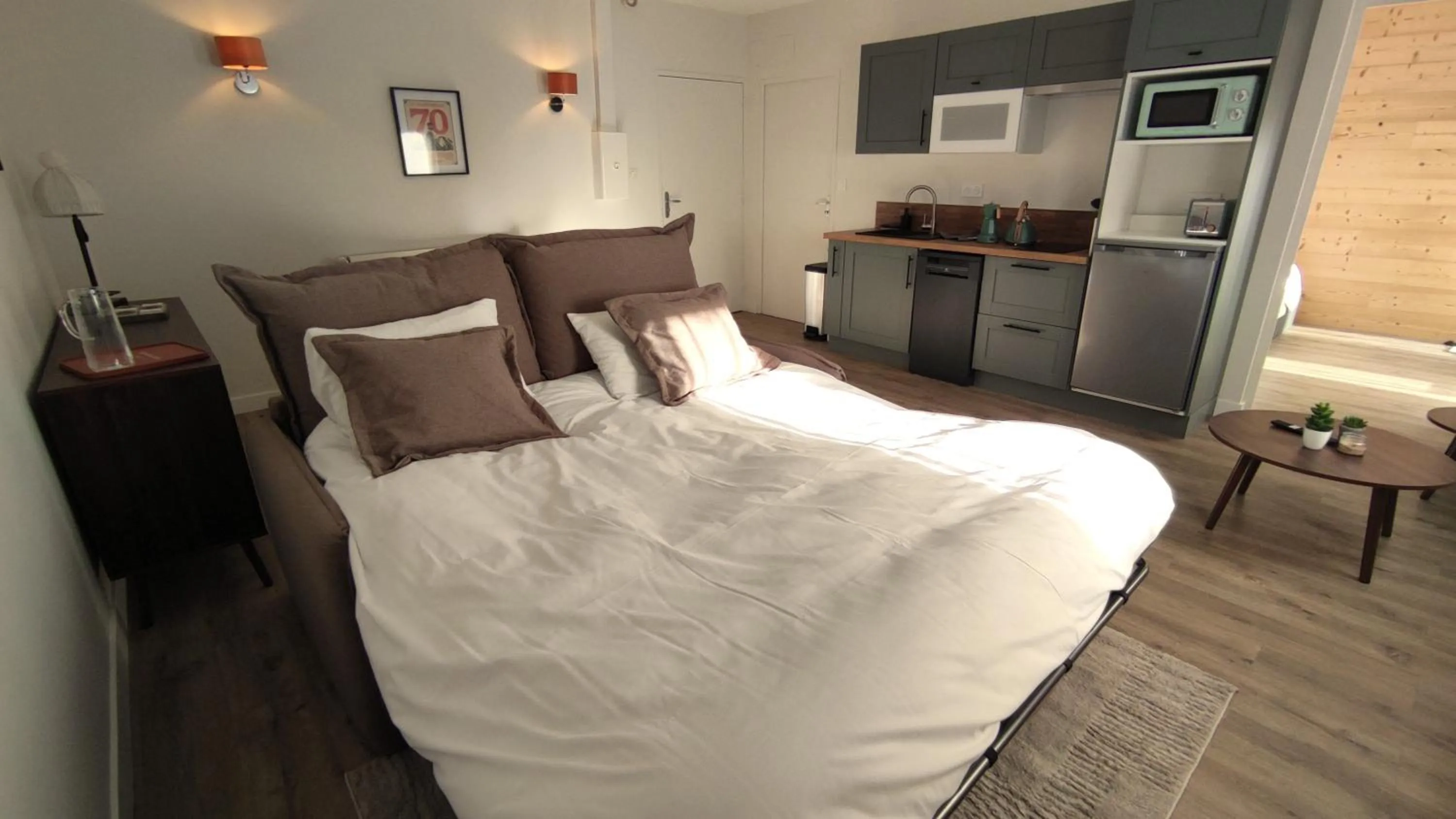 Bed in Hôtel Le Chalet