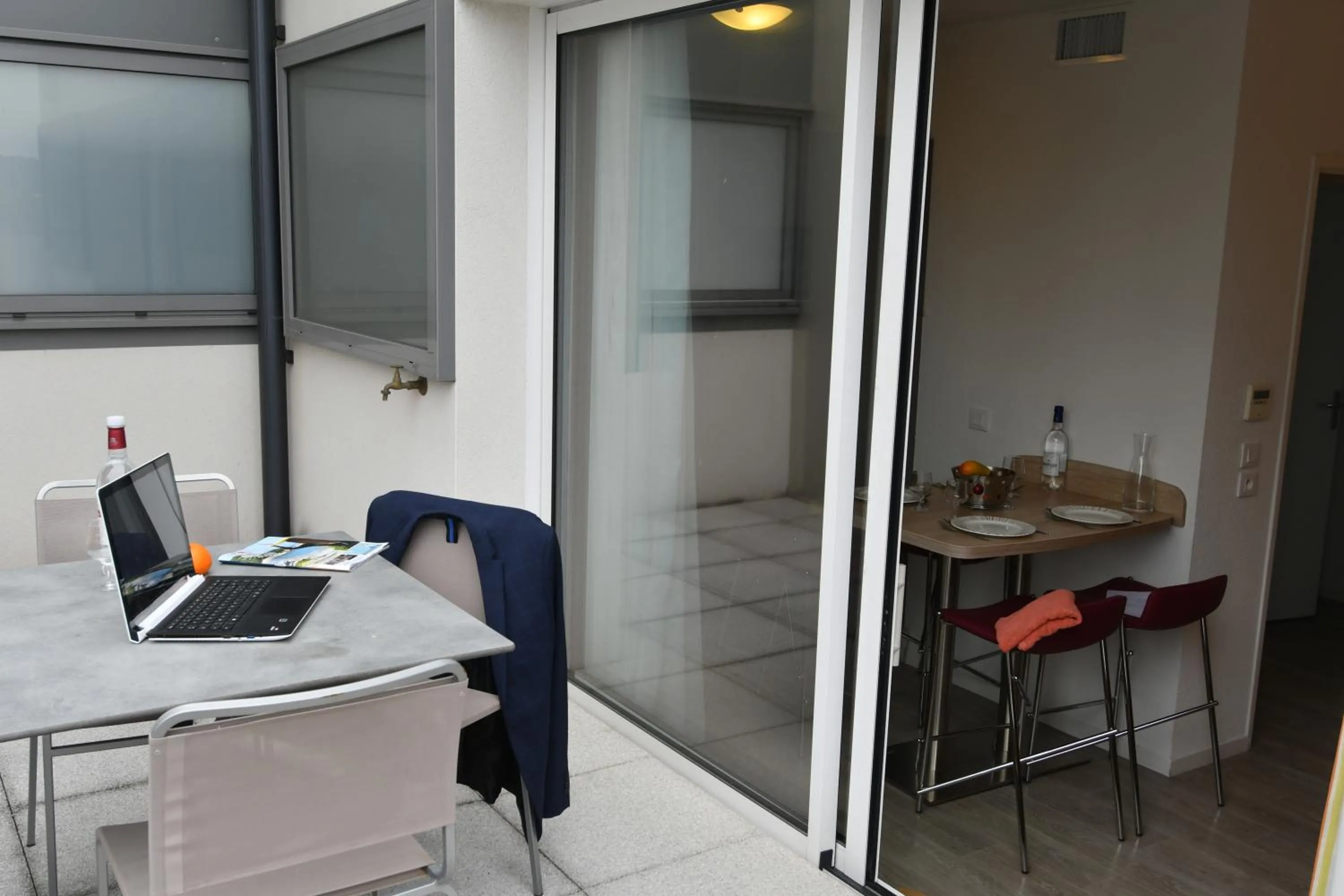 Balcony/Terrace in Appart-Hôtel Mer & Golf City Bordeaux Bassins à flot