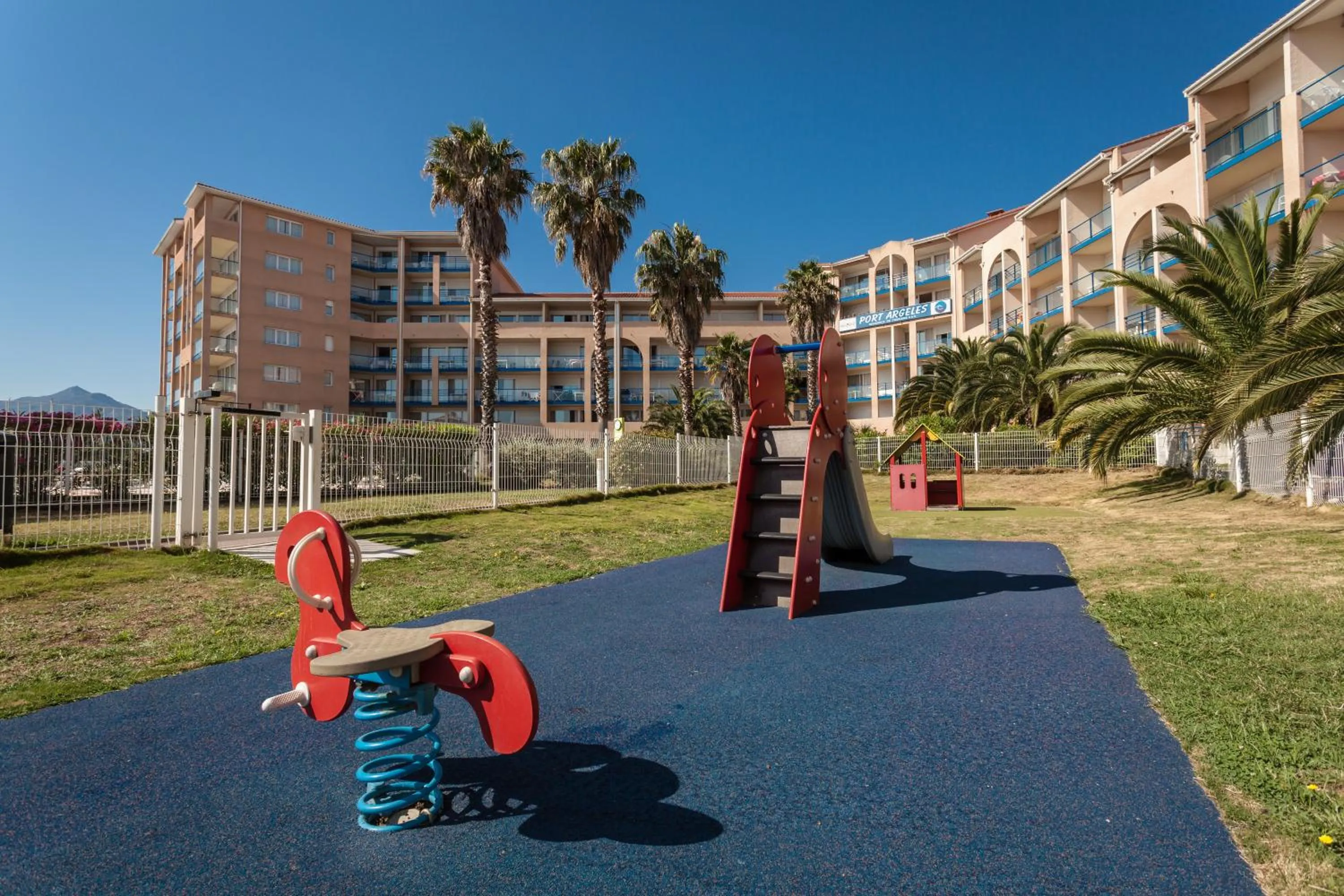 Children play ground in Résidence Mer & Golf Port Argelès