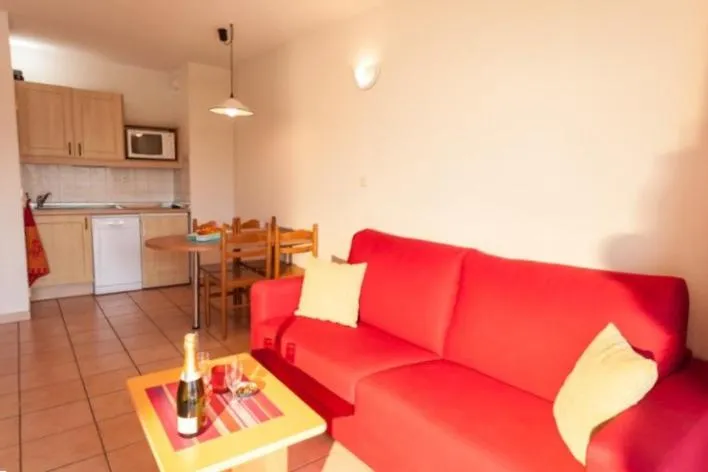 Kitchen or kitchenette in Résidence Mer & Golf Port Argelès