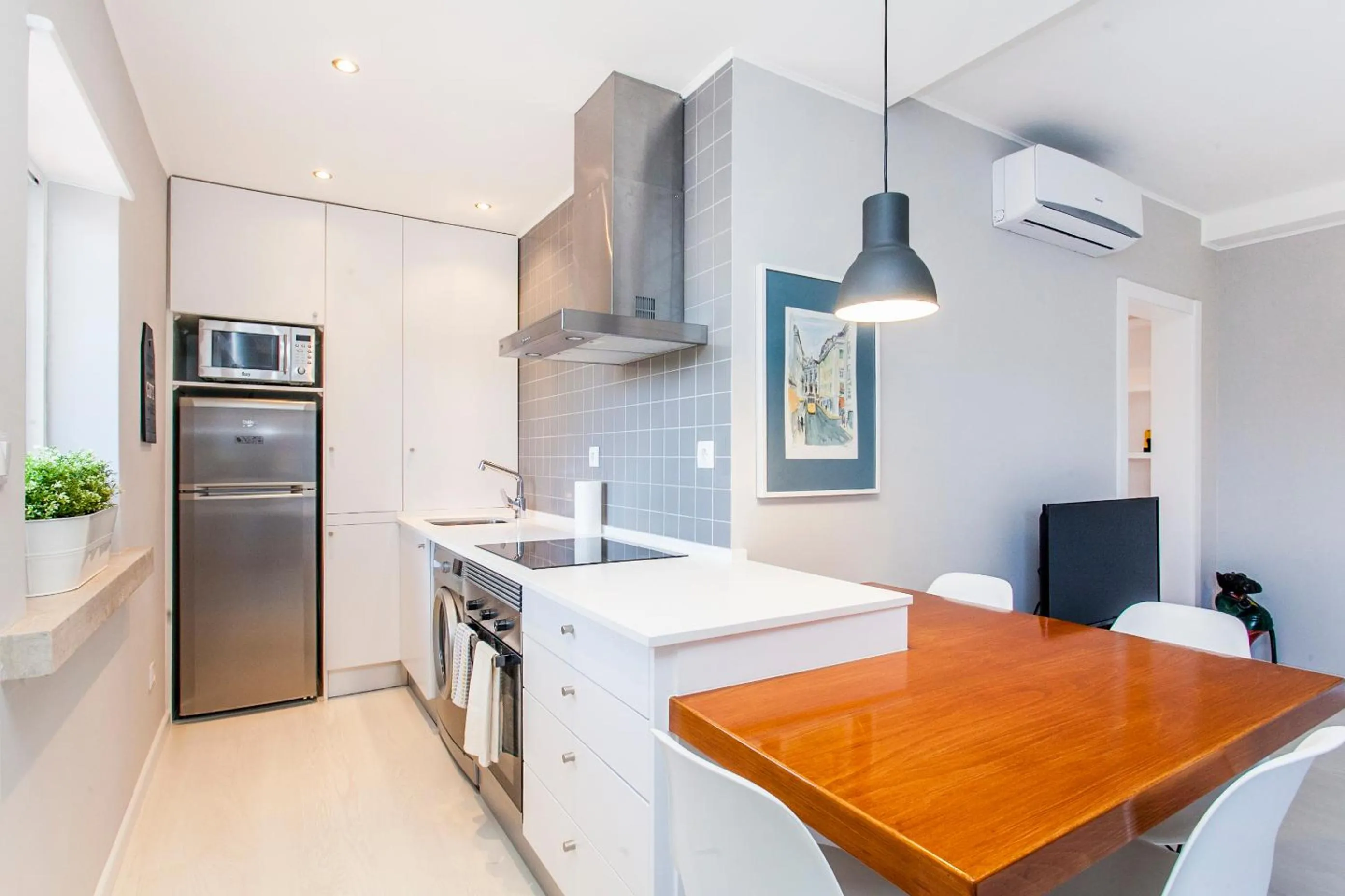 Kitchen or kitchenette in Bright Visconde Apartment