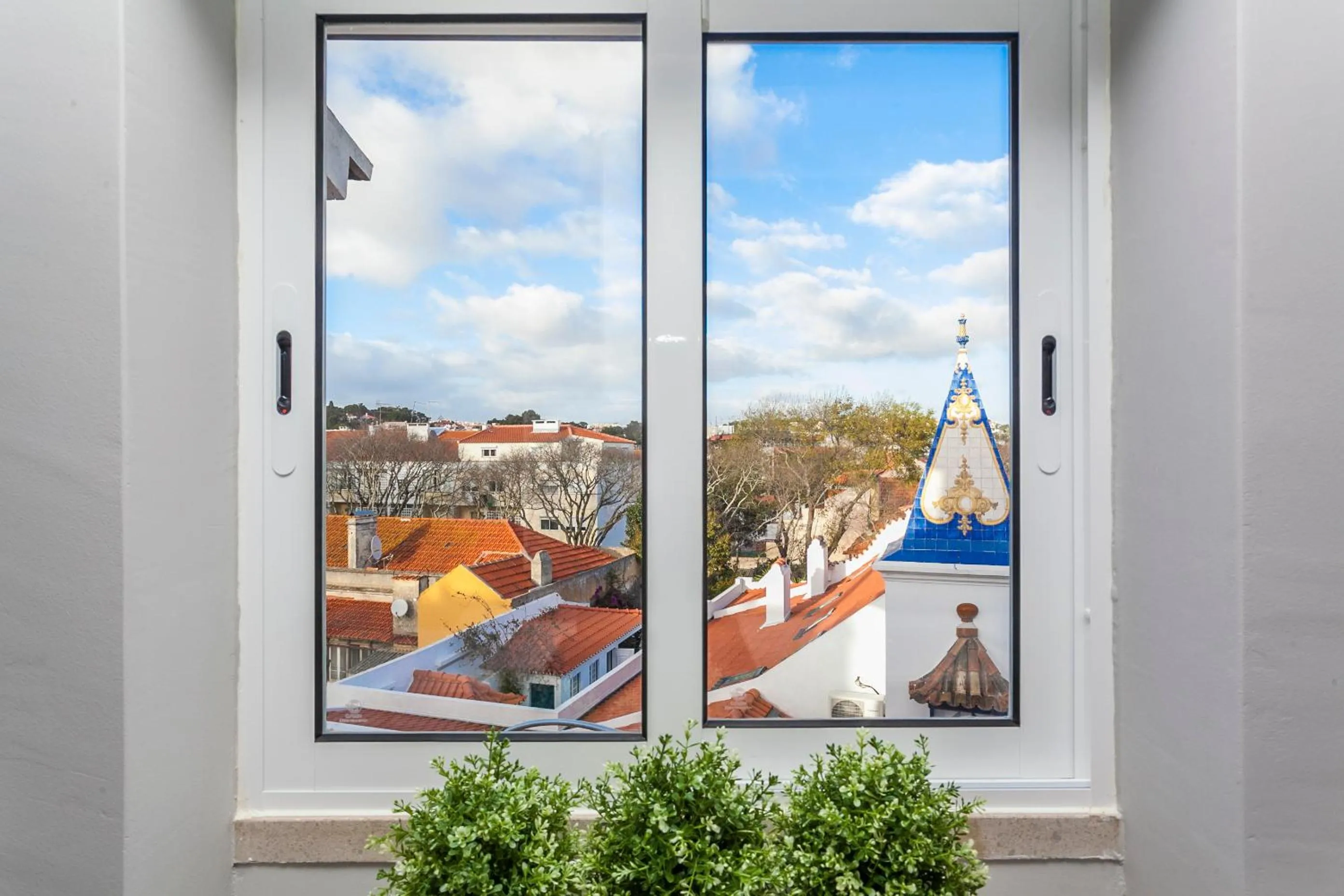 City view in Bright Visconde Apartment