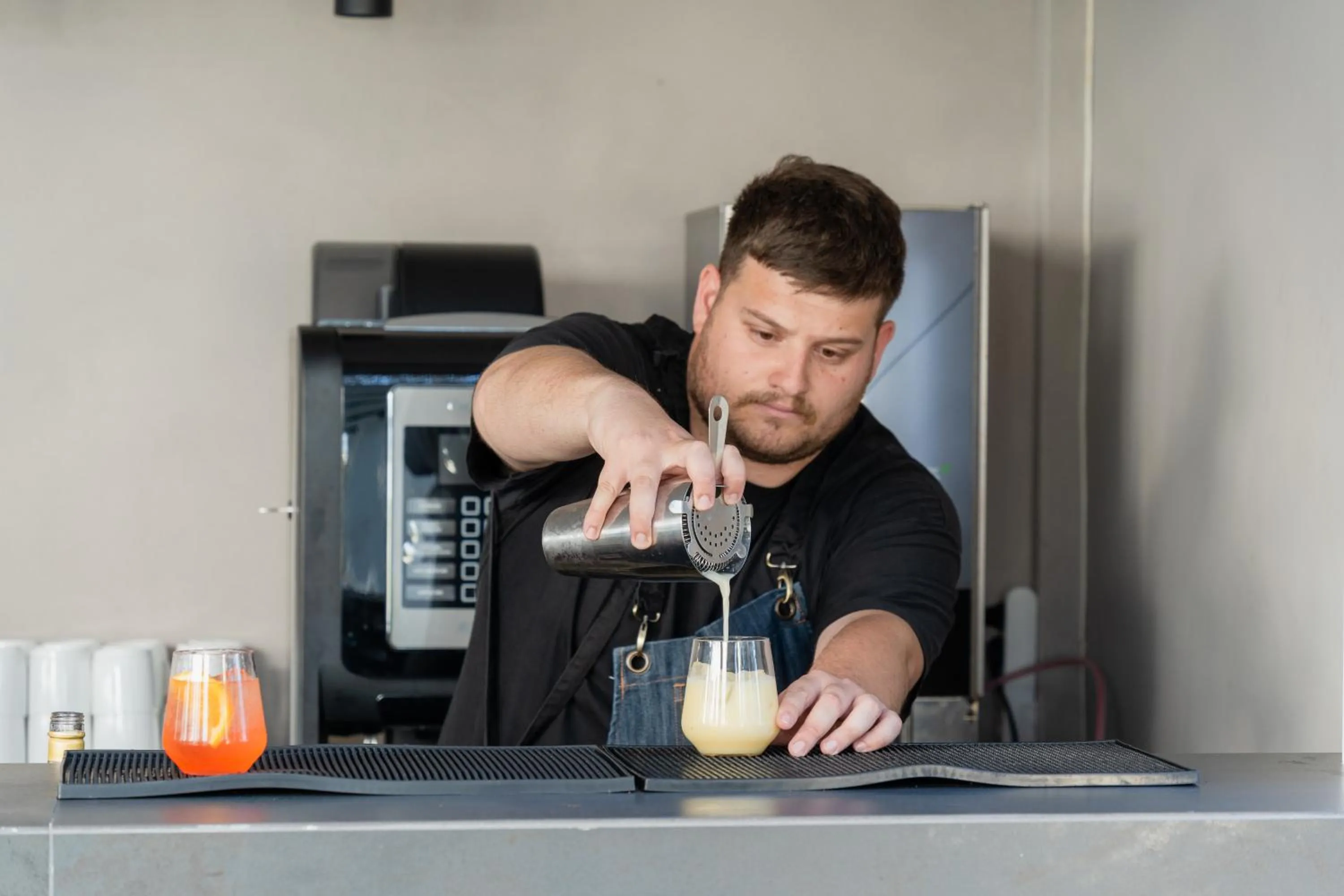 Lounge or bar in Sunrise Village Hotel - All Inclusive