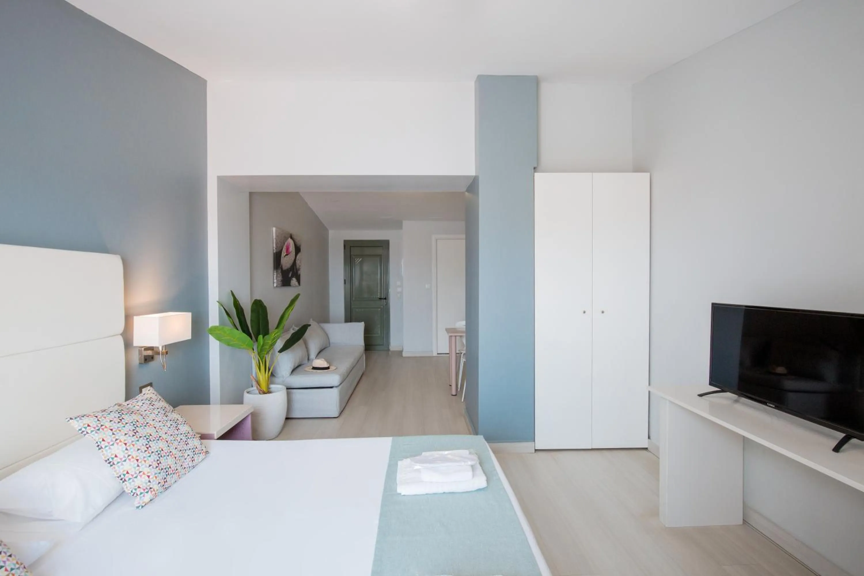 Photo of the whole room in Sunrise Village Hotel - All Inclusive