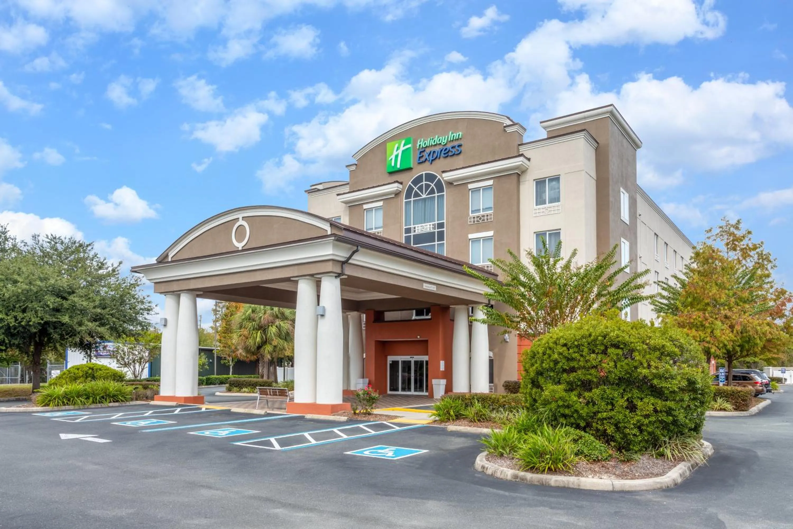 Property building in Holiday Inn Express Crystal River by IHG