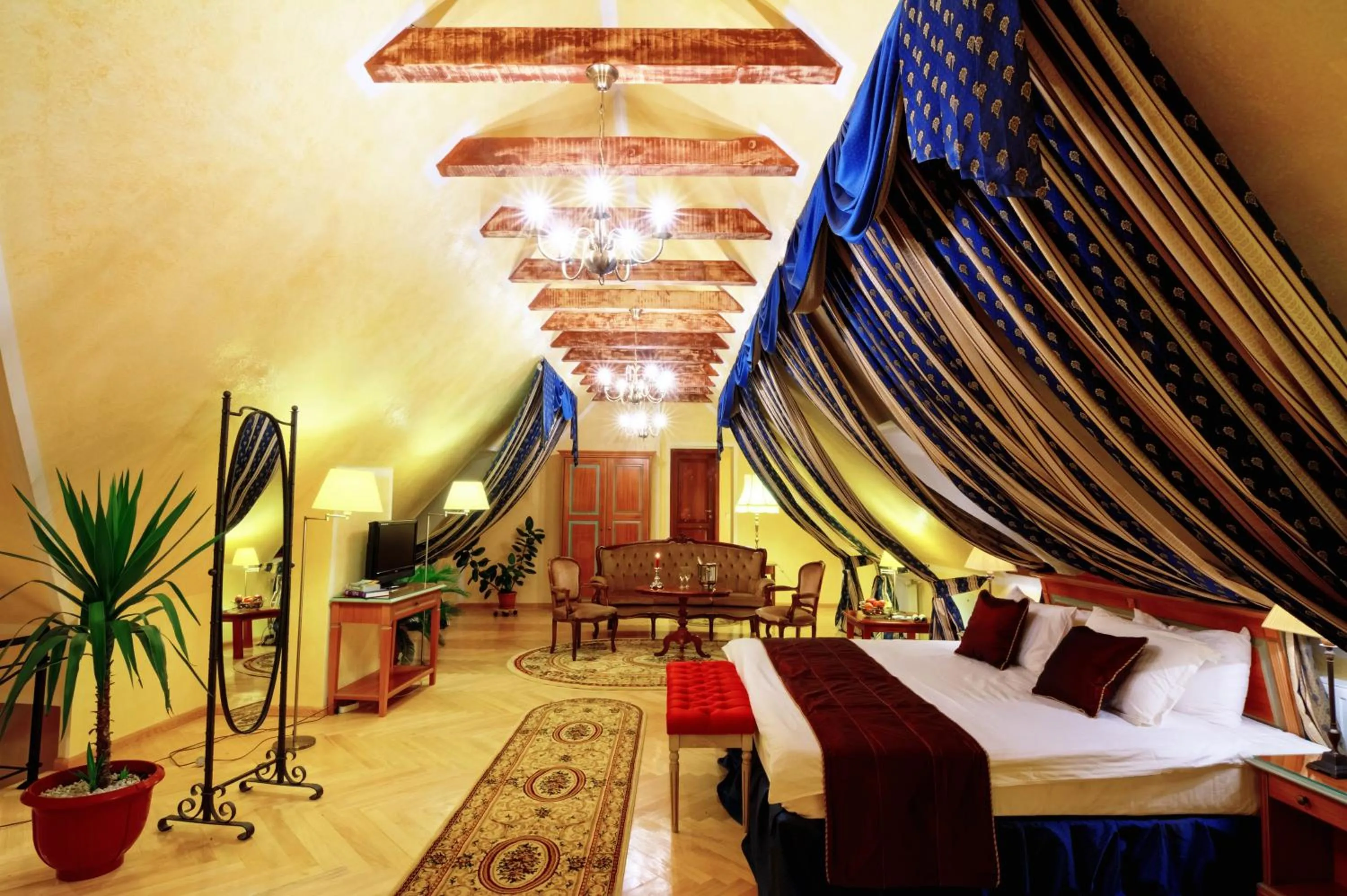 Photo of the whole room, Bed in Hotel The Council