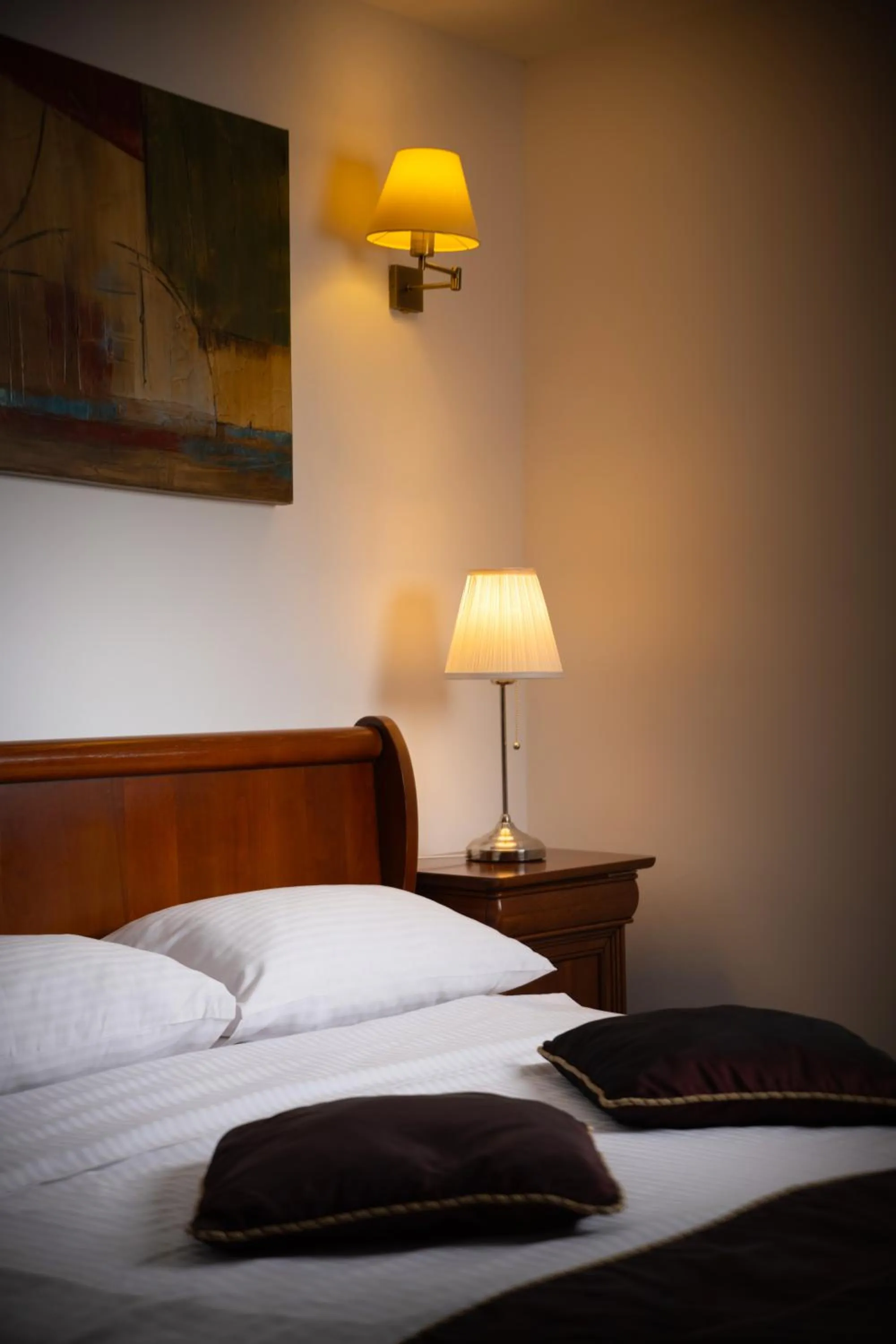 Photo of the whole room, Bed in Hotel The Council