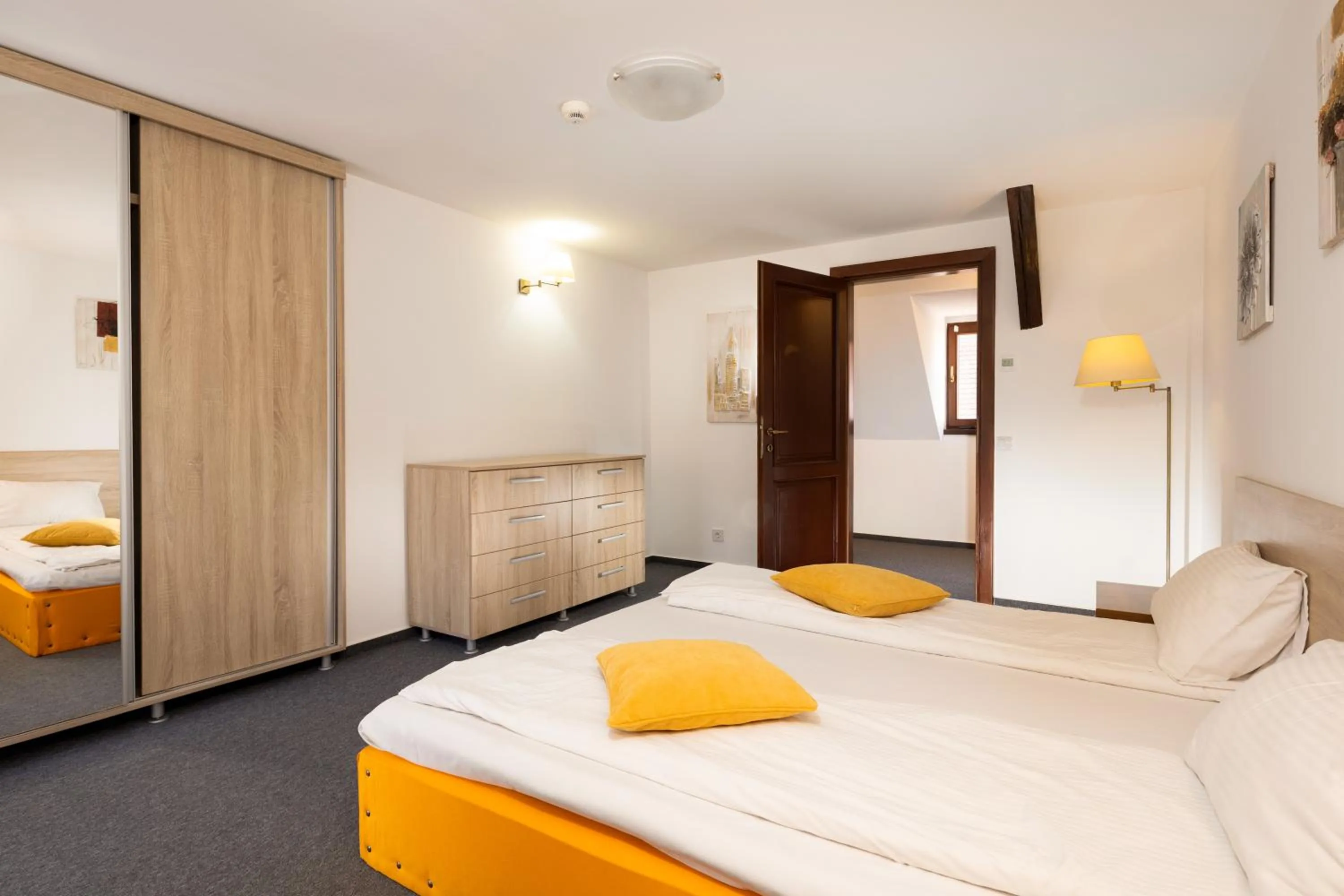 Bedroom, Bed in Hotel The Council