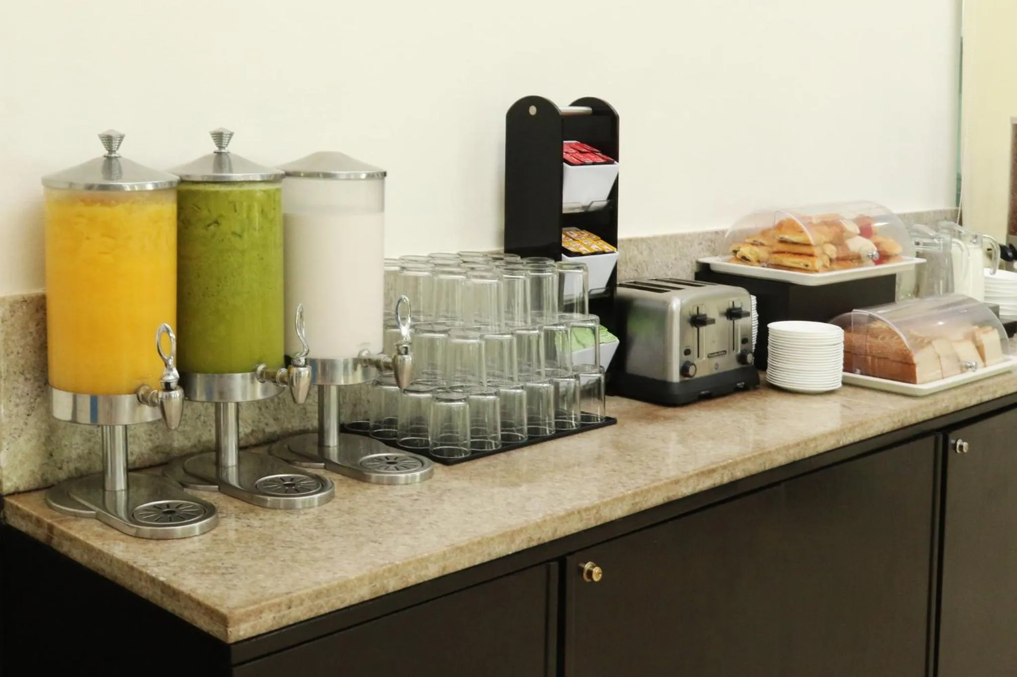 Breakfast in Holiday Inn Express Ciudad Del Carmen by IHG