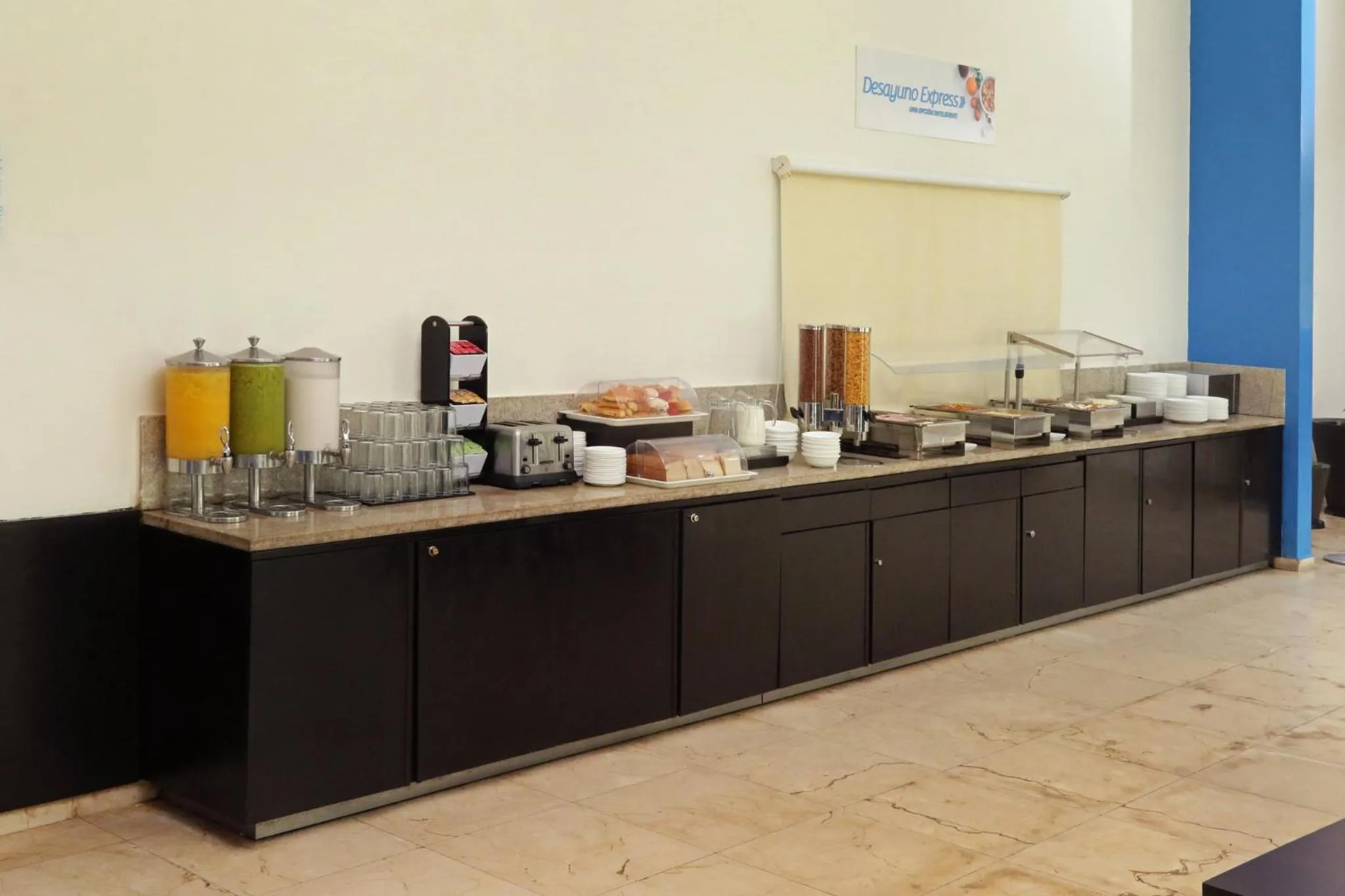 Breakfast in Holiday Inn Express Ciudad Del Carmen by IHG