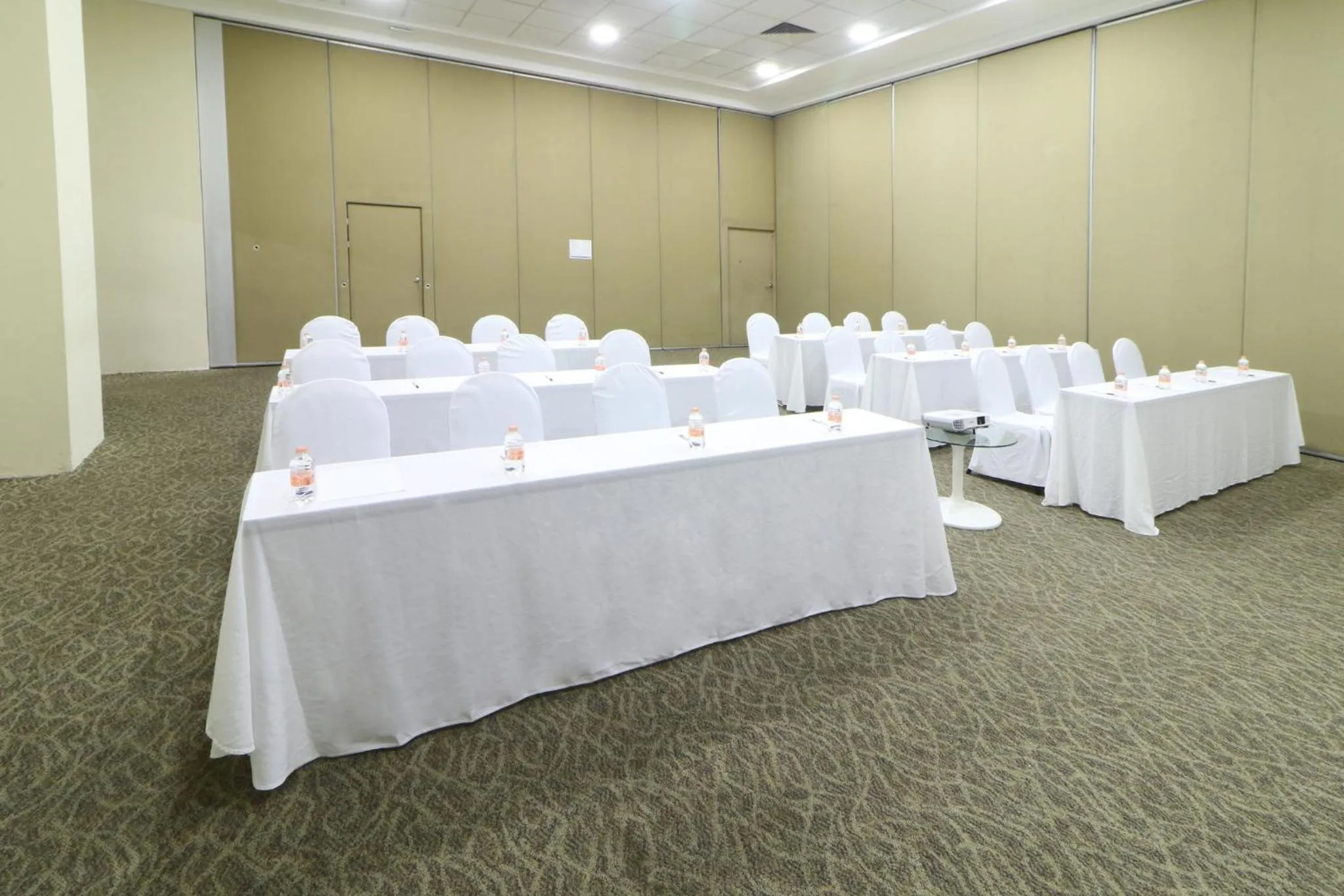 Meeting/conference room in Holiday Inn Express Ciudad Del Carmen by IHG