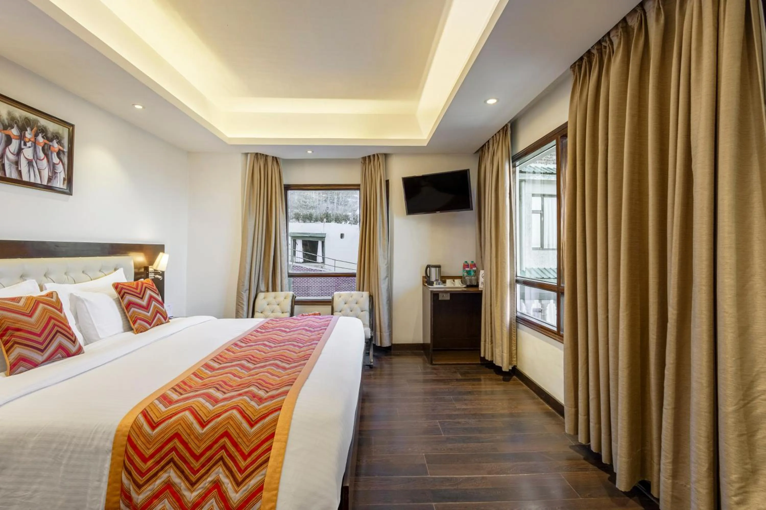 Bedroom, Bed in Sterling Kufri