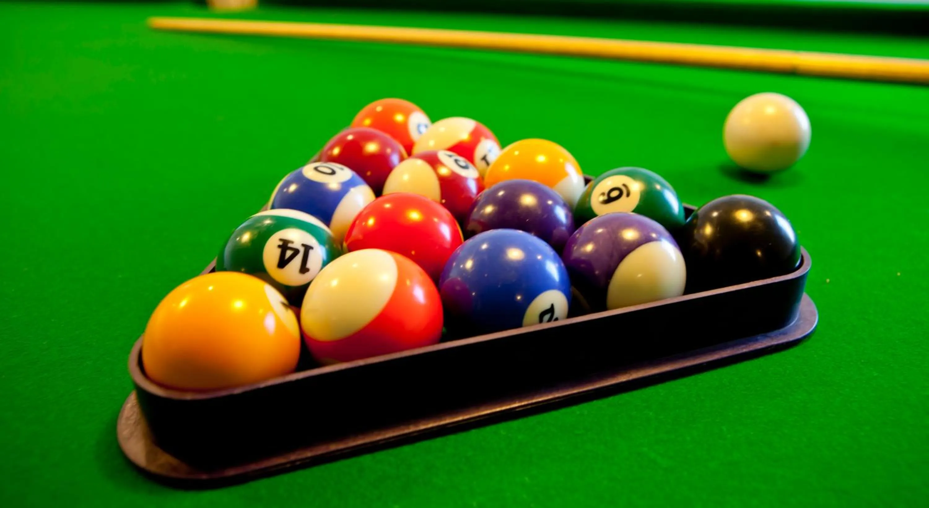 Billiard in Sterling Kufri