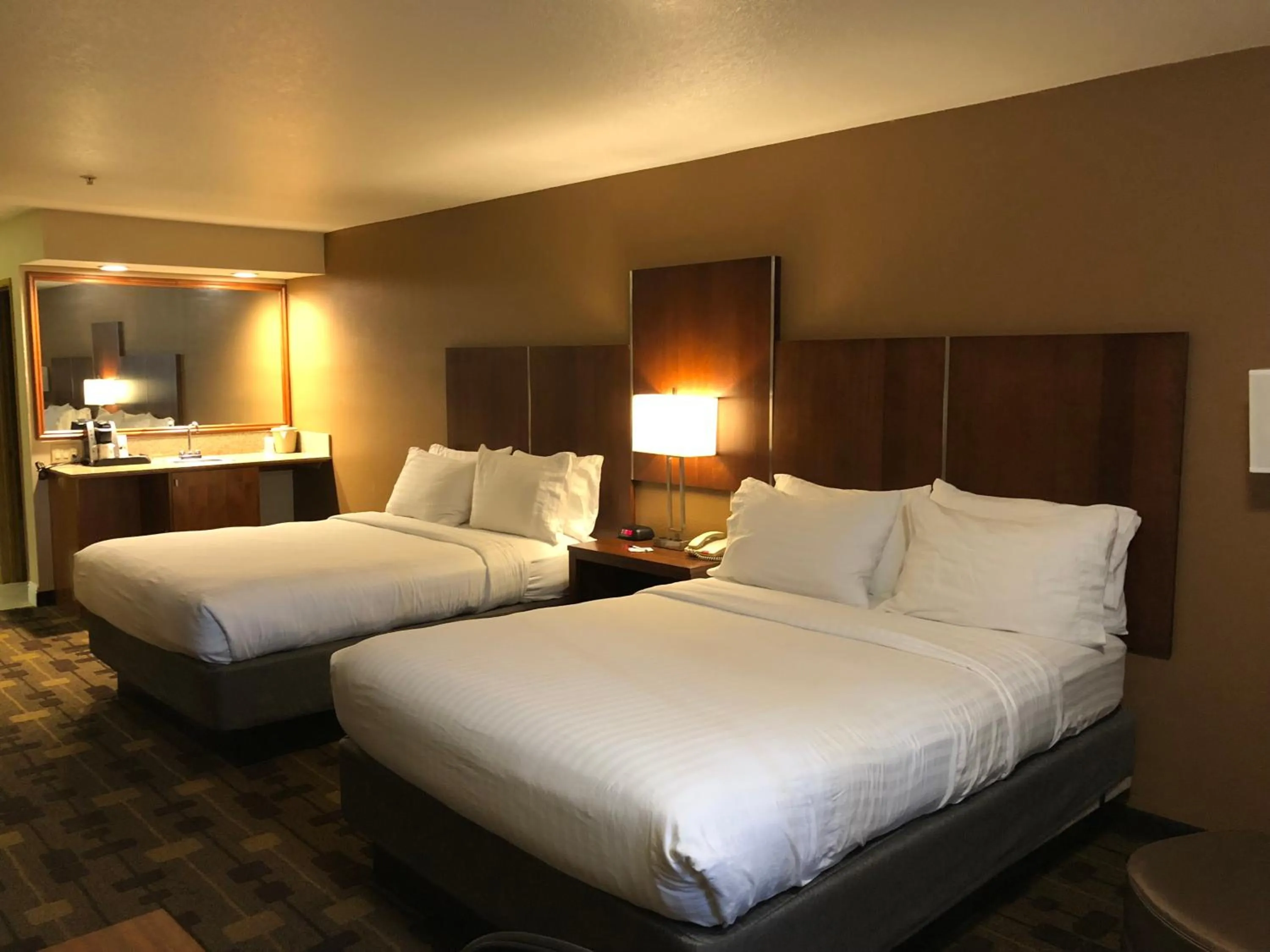 Bedroom, Bed in Holiday Inn Express Corning by IHG