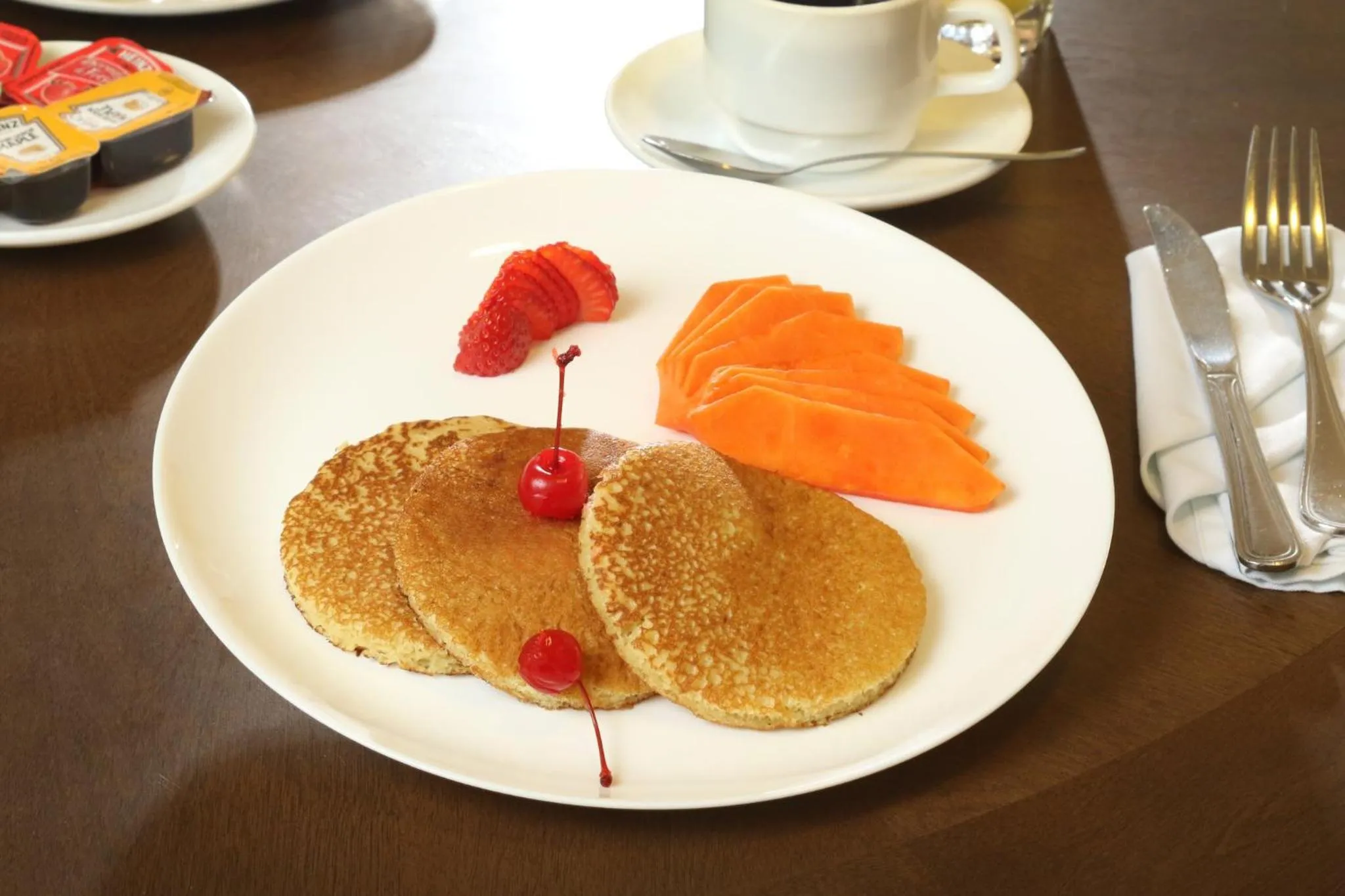 Photo of the whole room in Holiday Inn Ciudad Del Carmen by IHG