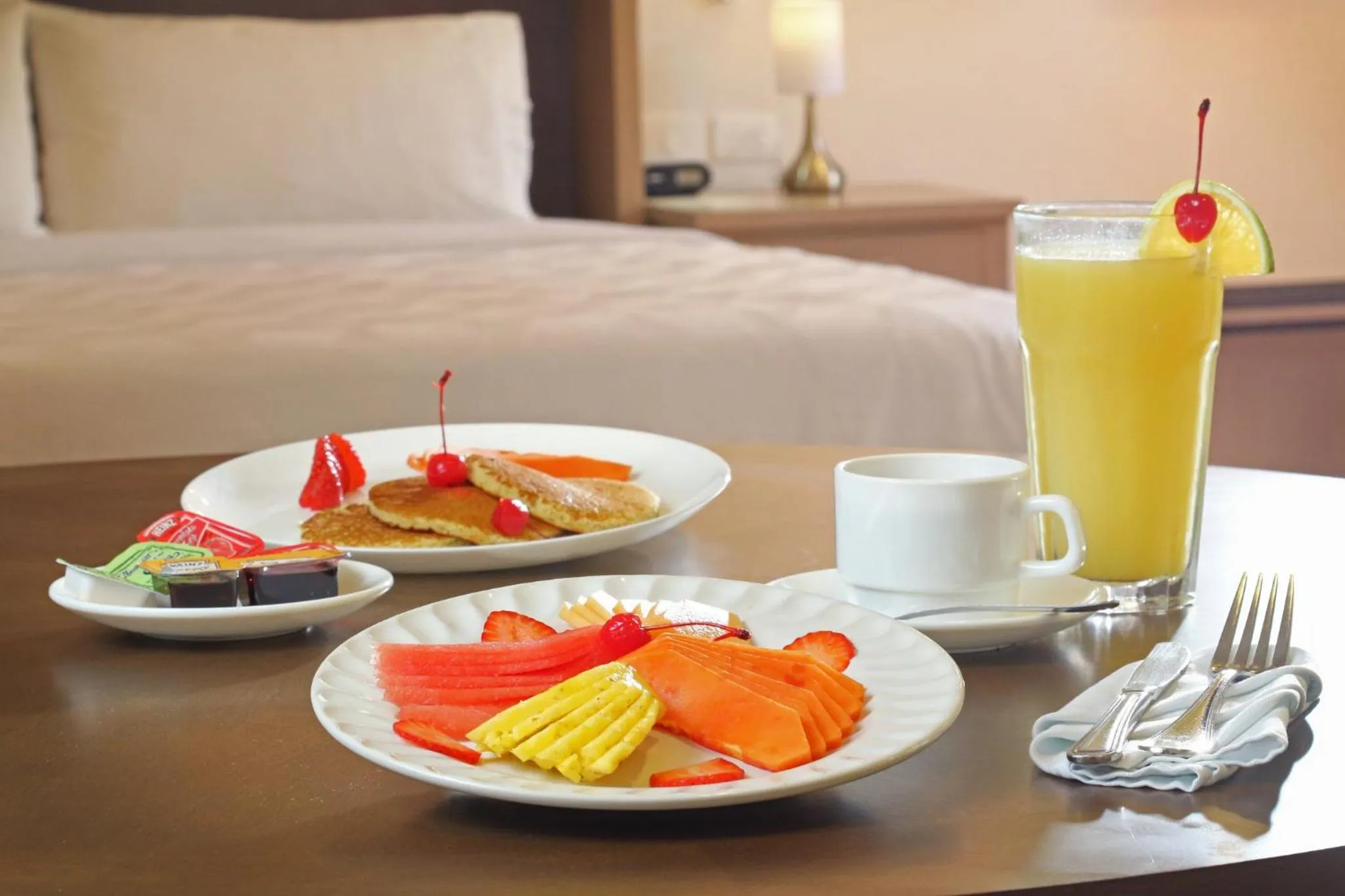 Photo of the whole room in Holiday Inn Ciudad Del Carmen by IHG