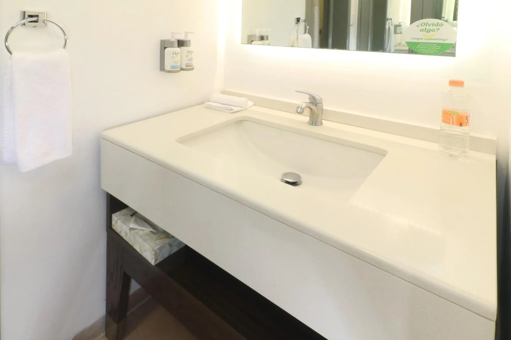 Bathroom in Holiday Inn Ciudad Del Carmen by IHG