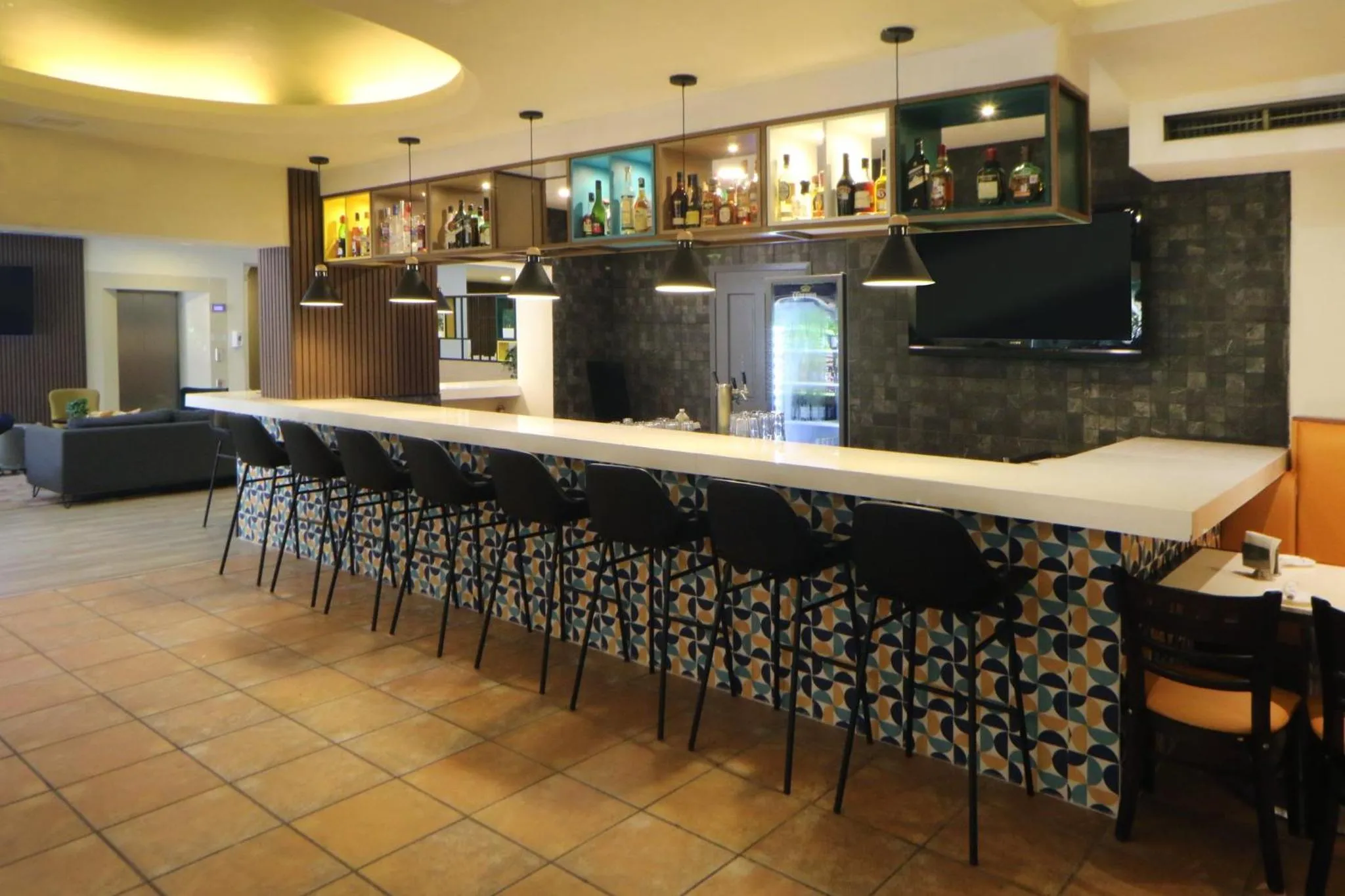 Lounge or bar in Holiday Inn Ciudad Del Carmen by IHG