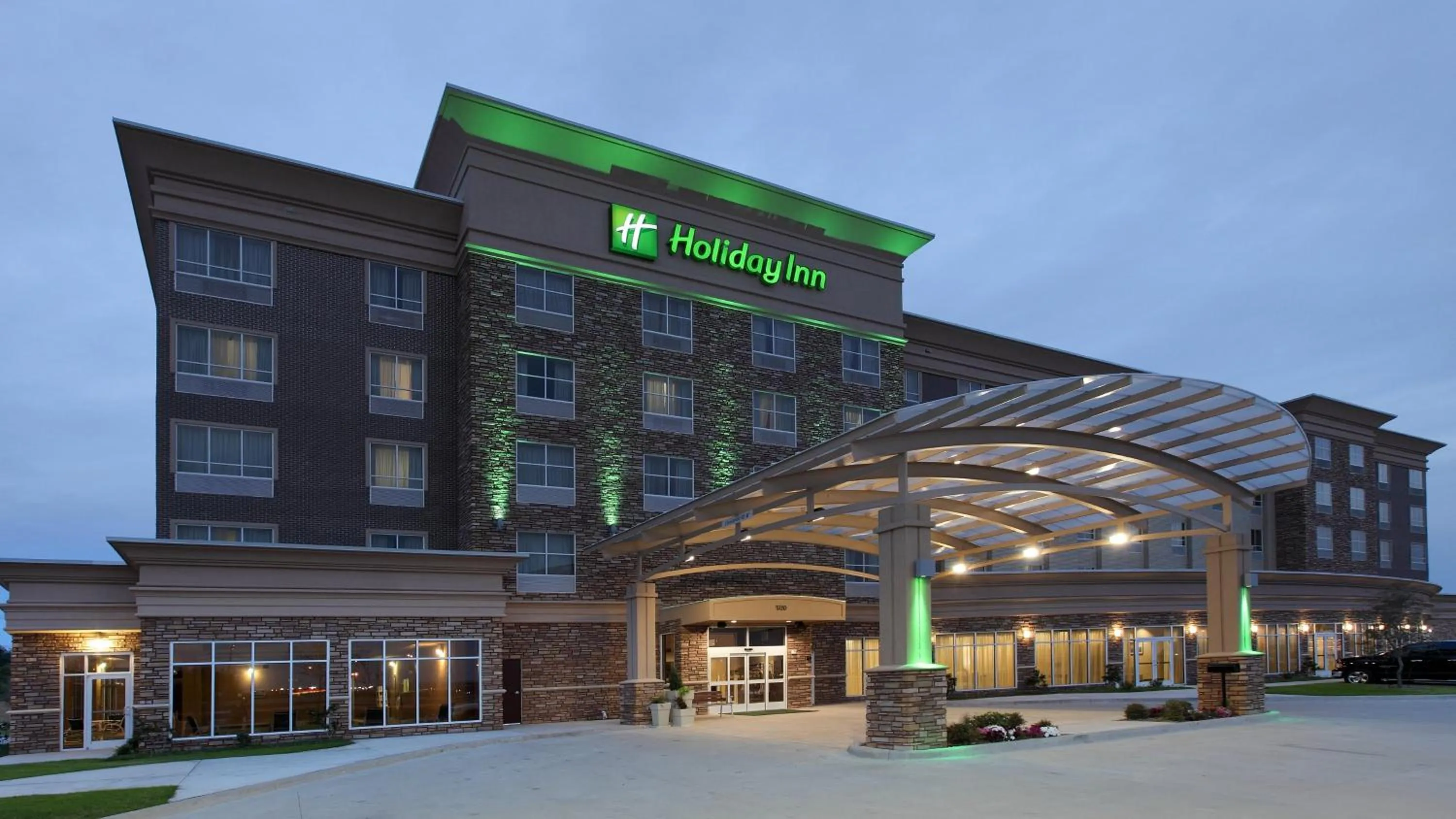 Property building in Holiday Inn Garland by IHG